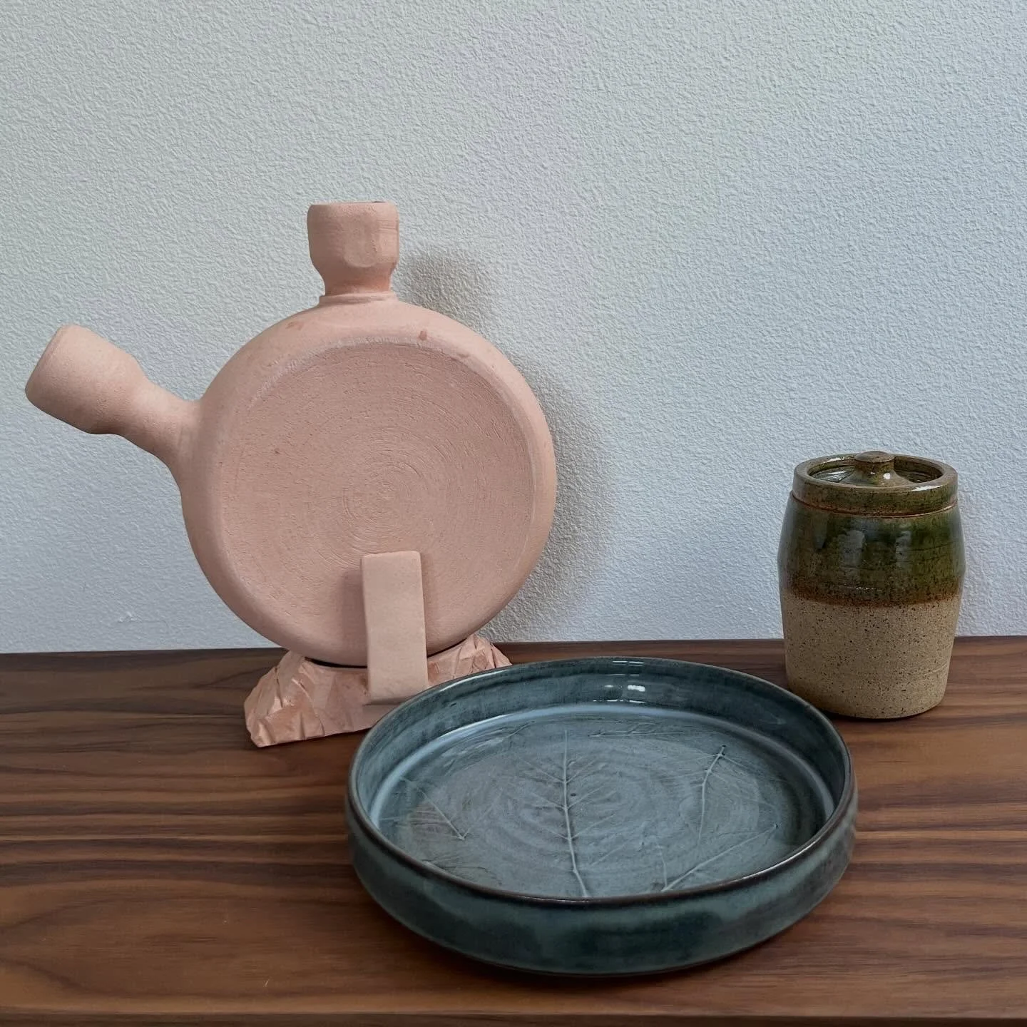 Last spring I took the intermediate class @amanoatx. Each week, @kriete_stoneware demo&rsquo;d something new for us. I attempted each one except for throwing off the hump. I&rsquo;ll detail each pot more below. Each of these were either a new form or