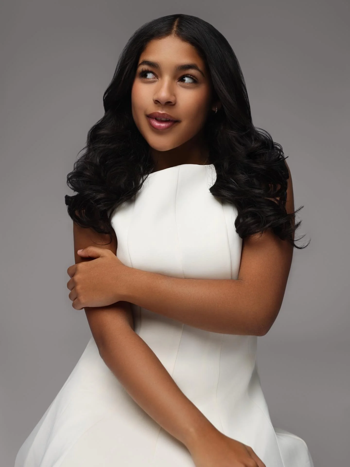 Teenage years, captured softly&hellip;just as they are🤍

#PhotographerLife
#WomenPhotographers
#PortraitPhotographer
#CreativePortrait
#StudioPortrait
#PhotographyStudio
#NYCPhotographer
#BronxPhotographer