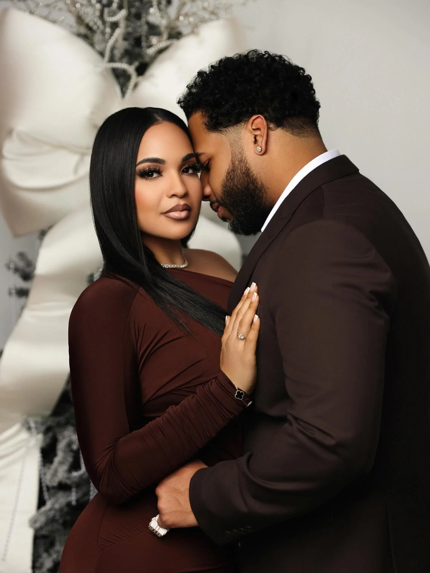 Christmas minis may be over, but going through these galleries reminds me why I love capturing these moments for you. So many memories, so much love. I can&rsquo;t wait to share more 🤎

#couplesphotography
#christmasphotos
#holidayphotos
#loveandlig