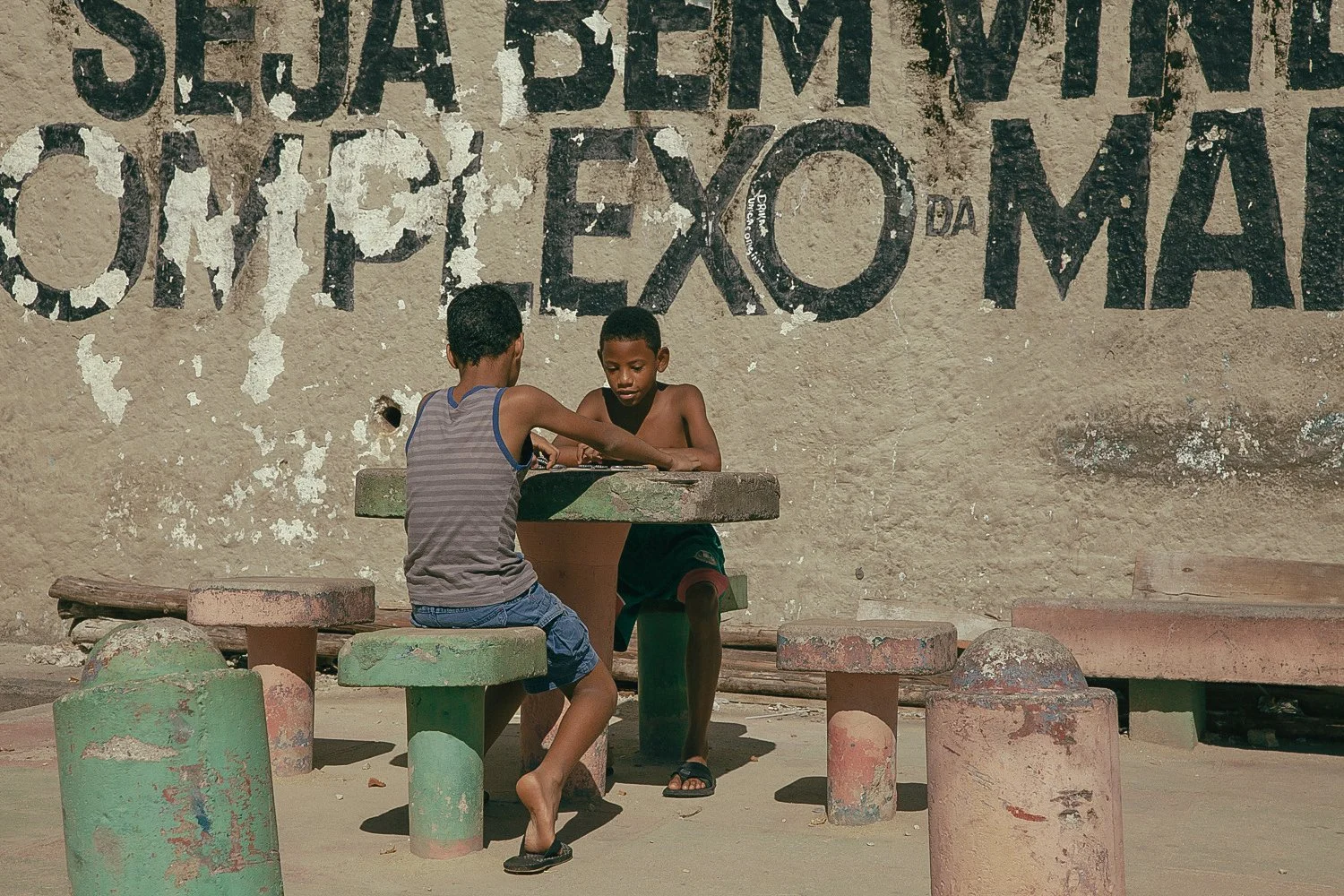 Over the past five years, the program has shown mixed, limited success. While there are over 1,000 favelas surrounding Rio just 17 UPPs have been set up in 68 communities. According to the government, the results have been overwhelmingly positive. Y