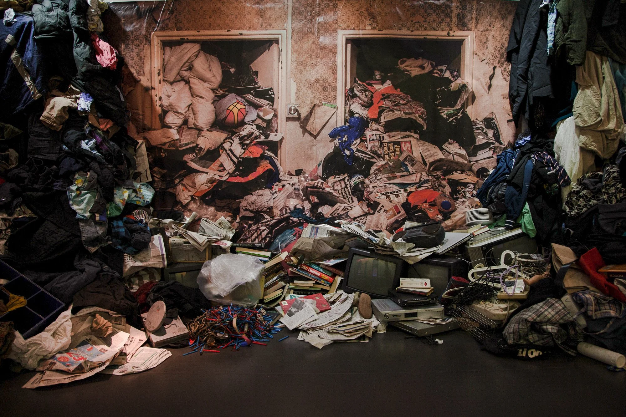 The-Meaning-of-Things-Exhibition-Picture-House-Hackney-by-Manu-Valcarce-Documentary-Photographer-and-Filmmaker-01.jpg