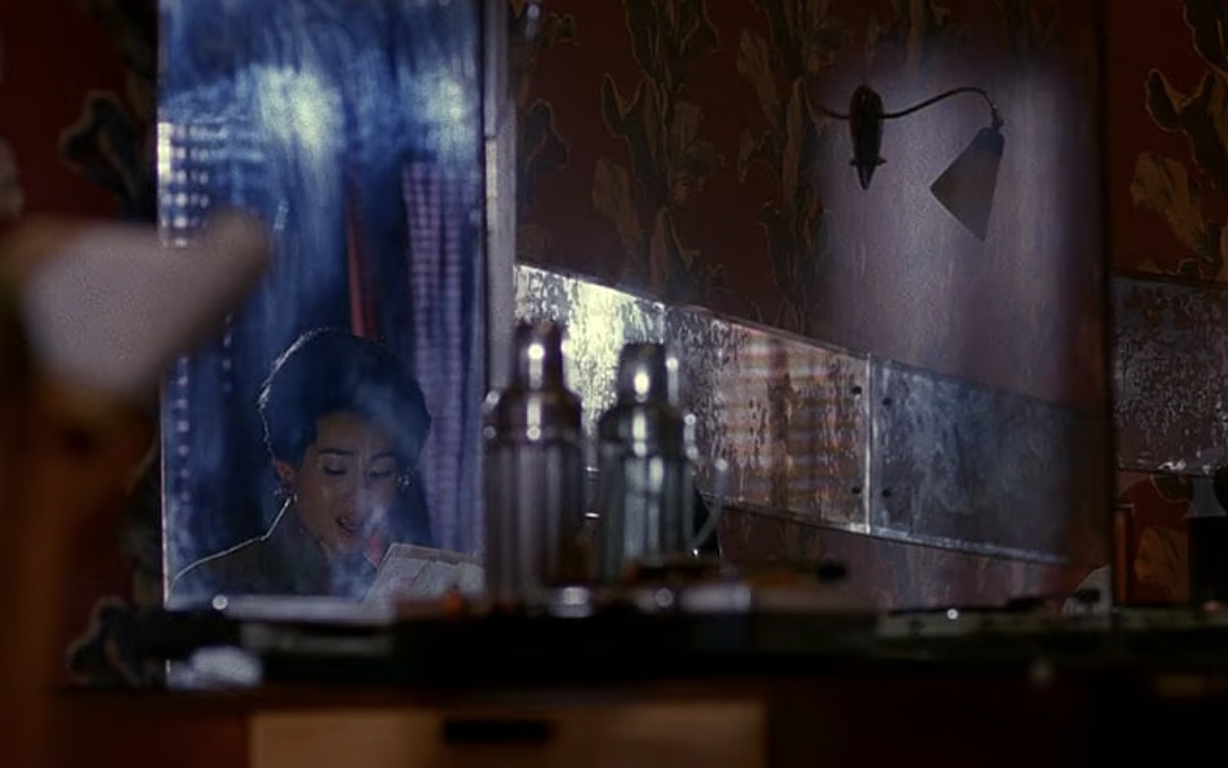 maggie's room solo mirror reflection.png.webp
