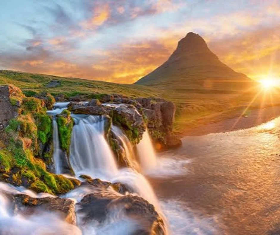 Iceland’s Midnight Sun: Glaciers, Geysers, and the Golden Circle
