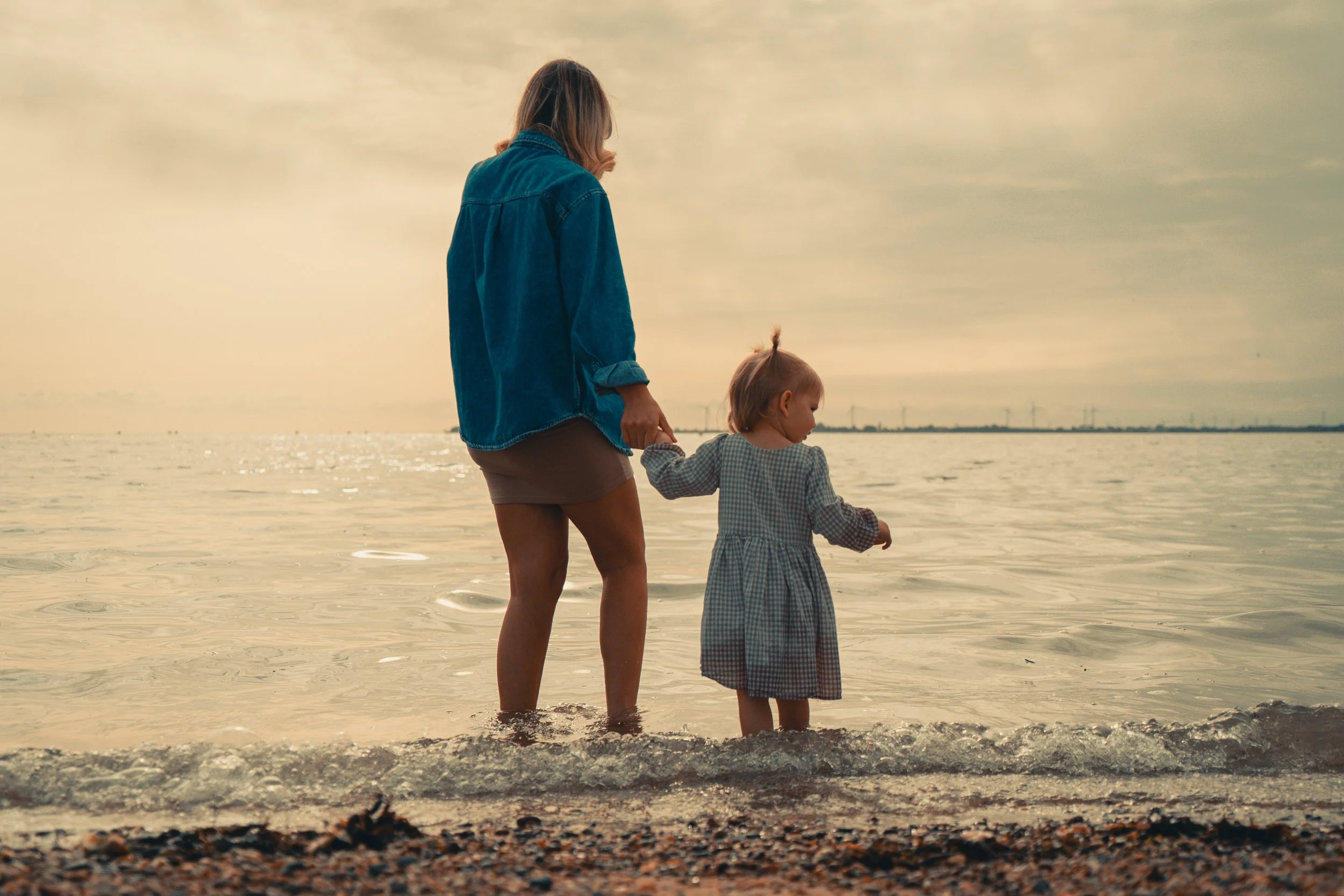 Family Photoshoot Essex Guide: Capture Memories in 2025