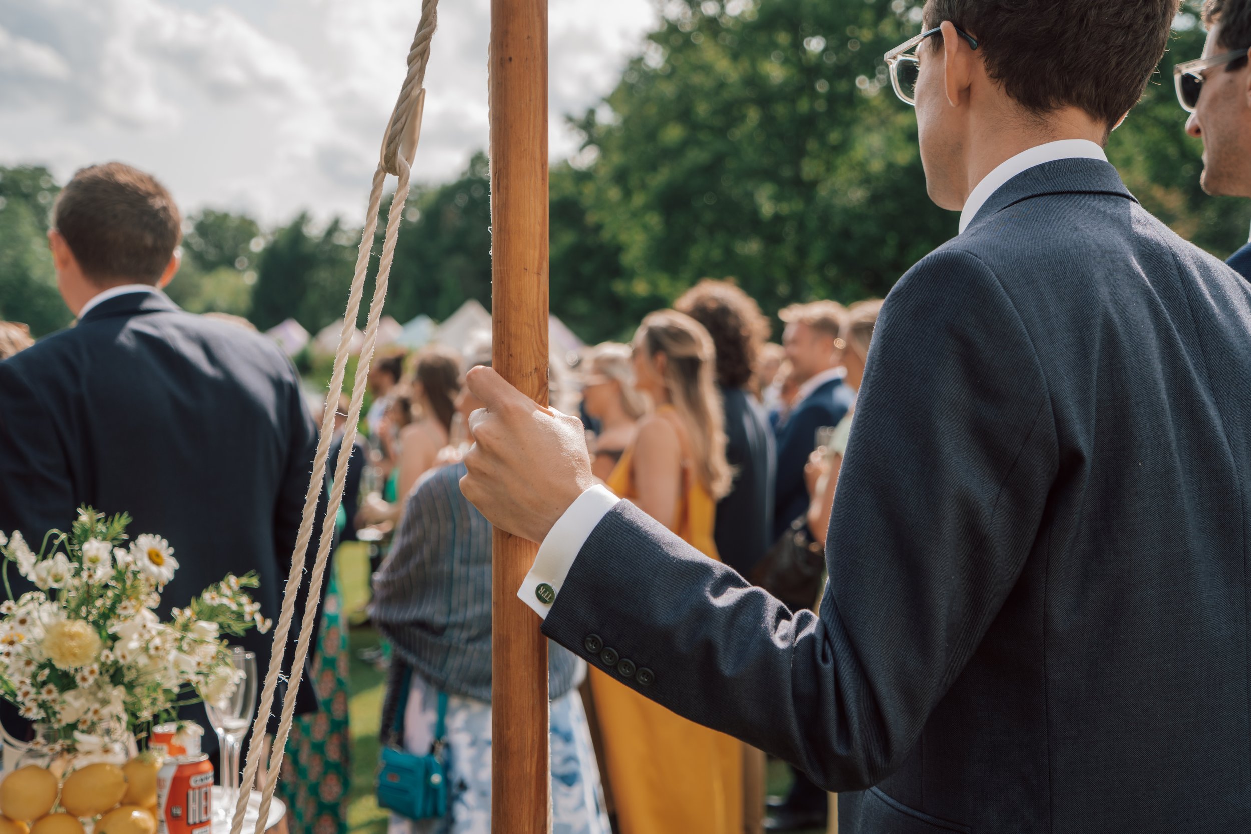 Documentary Style Wedding Photography: The Essential 2025 Guide