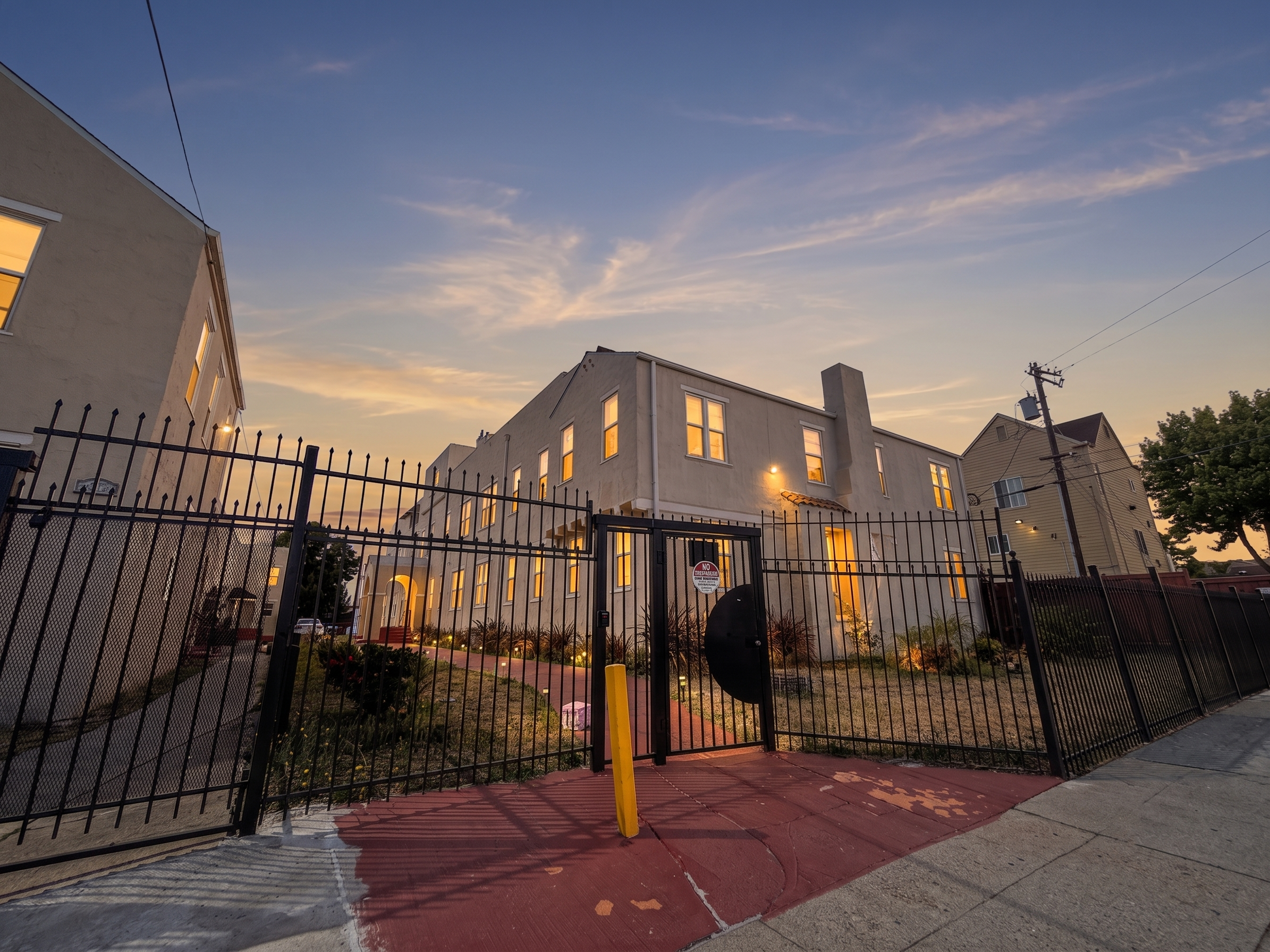 1759 Seminary Ave, #106 Oakland, CA 9462