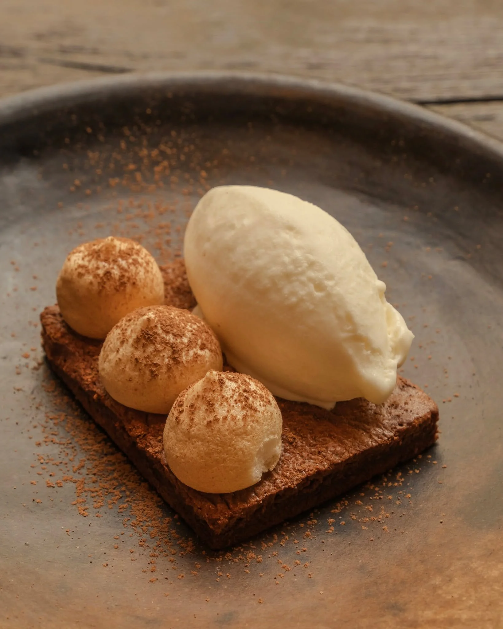 Where the day warms and the night softens, flavor begins its quiet ritual.
LU_LO presents a refreshed all-day menu and Japanese-Mexican cocktails crafted for sensory evenings.
Open daily for guests and the Tulum community.
@lulo.tulum  #LuloTulum