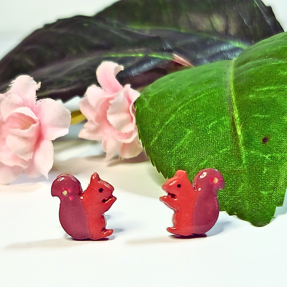 Mini Squirrel studs.png