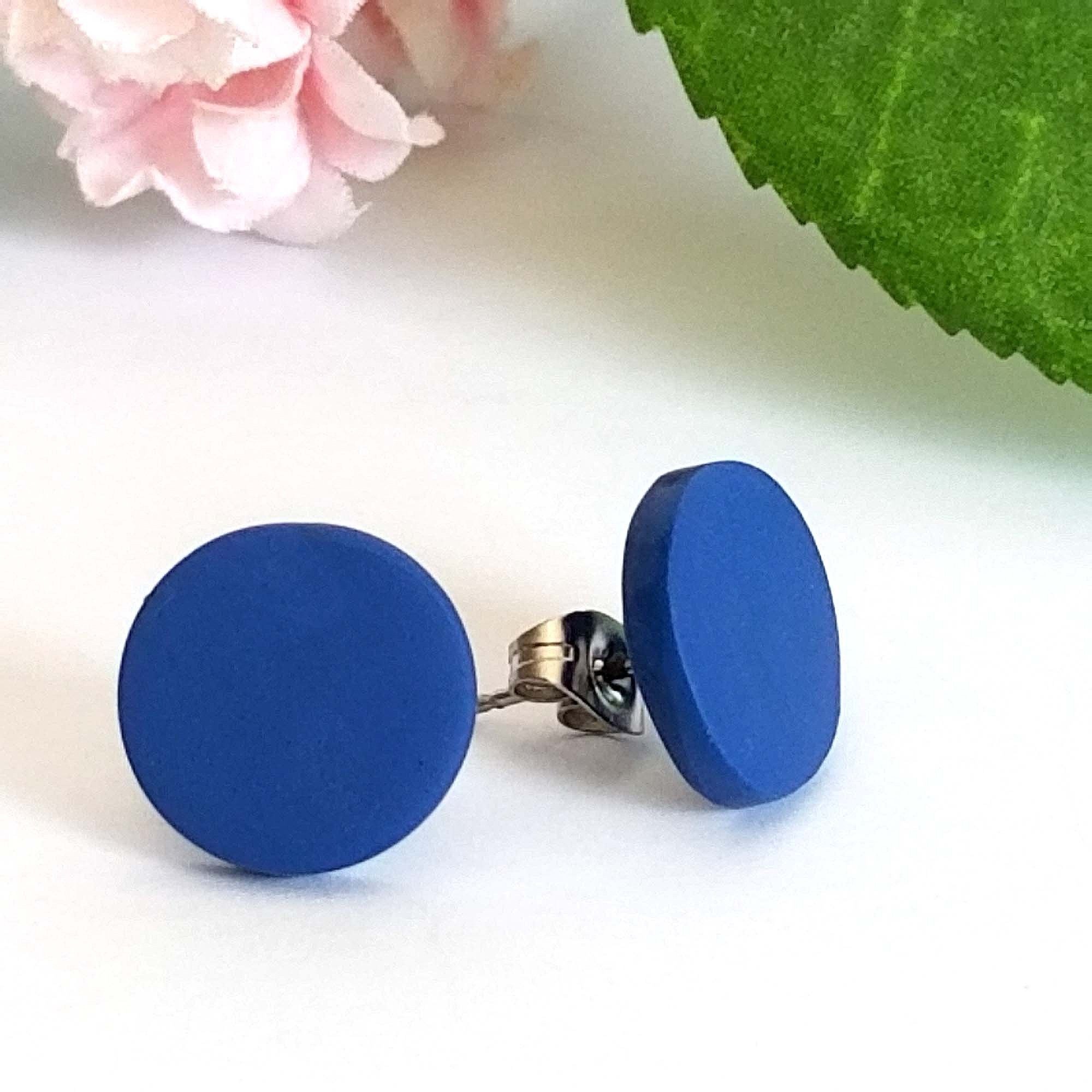 navy blue flat round clay stud earrings