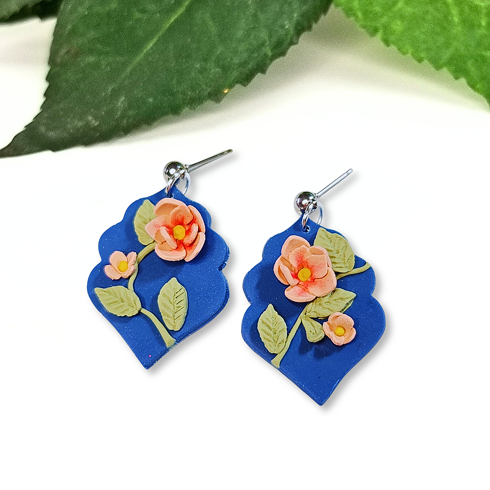 Scalloped+Blue+Dangle+Earring+with+magnolia+flowers.png