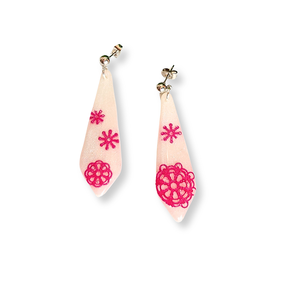 Pearl+White+Clay+Long+Drop+Earrings+with+red+lace+decor.png
