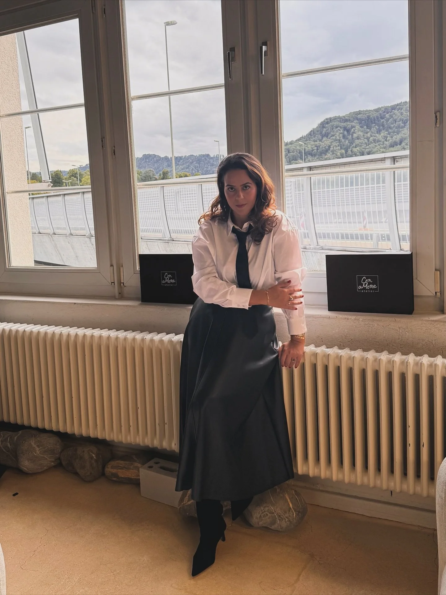 🇮🇹
Le primissime immagini del nostro primo evento Con aMore Atelier a Zurigo 🤍
Con la famiglia e gli amici &ndash; proprio come tutto &egrave; iniziato: con il cuore, con amore e con le persone che ci accompagnano in questo viaggio.

Rivedere ques