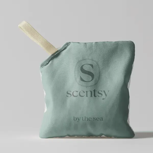 SCENTScentPackByTheSeaPACKSHOTRA2026.webp