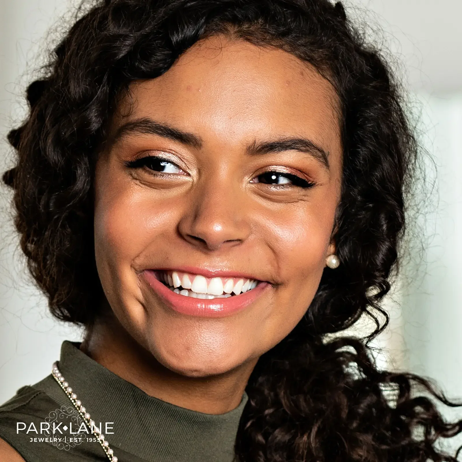 800x800model (78).webp