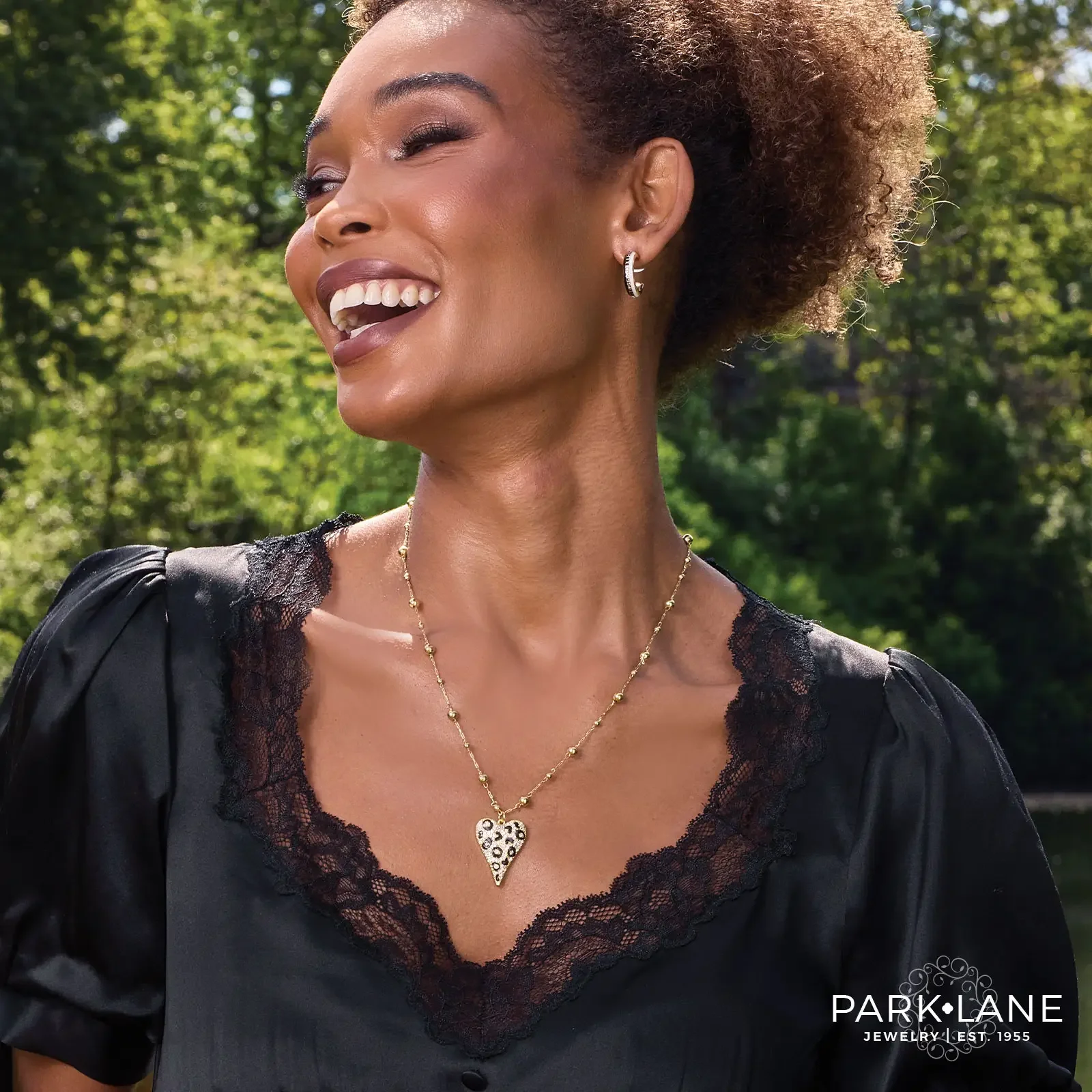 800x800model (42).webp