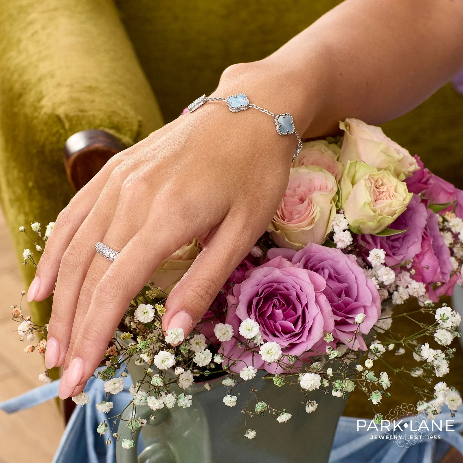 800x800model - 2026-04-10T103658.505.webp