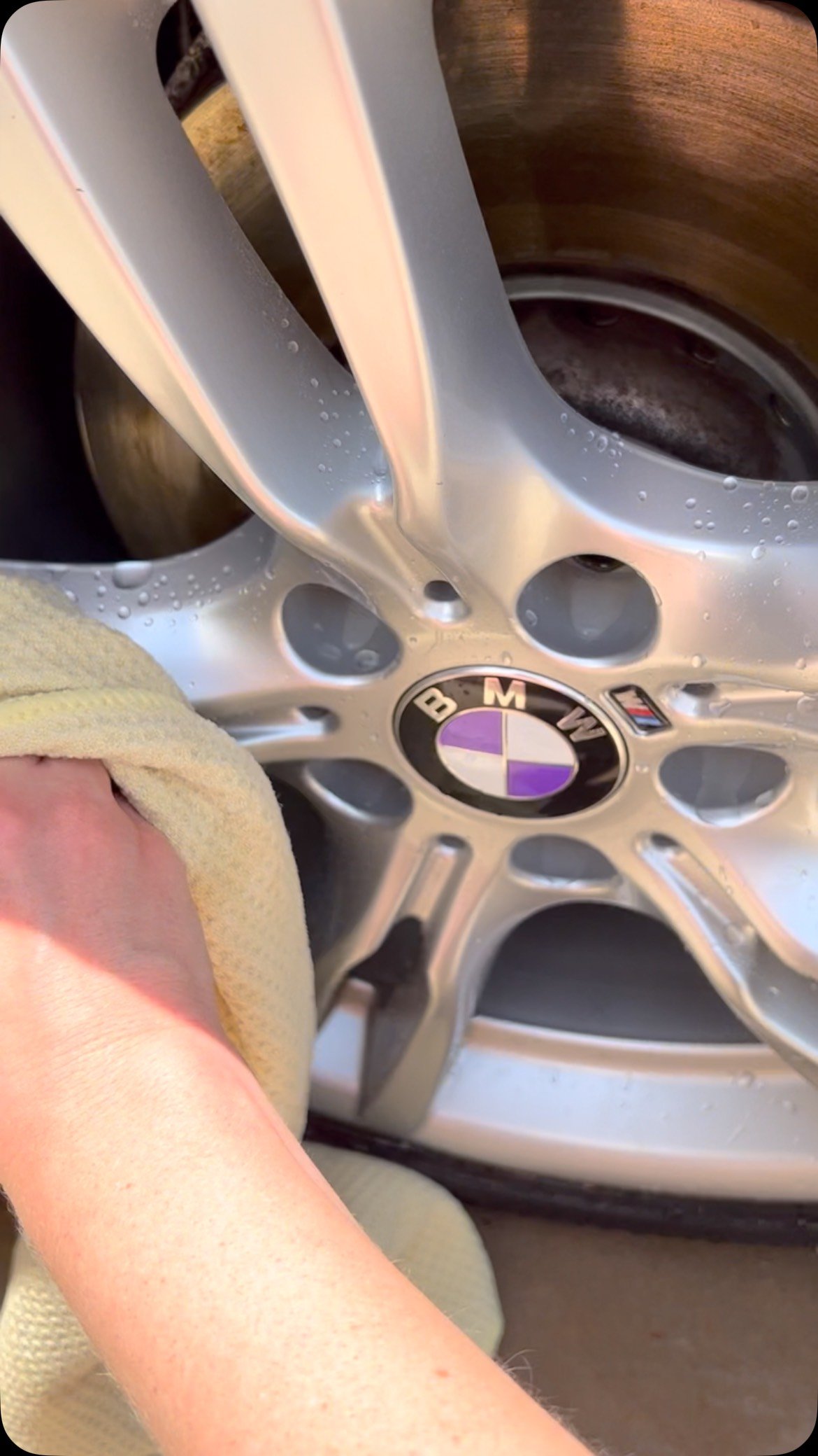 ๐ Name the most difficult wheels to clean ๐งฝ๐ซง
#autodetailing #detailing #wheelwednesday #wheelcleaning #cleanwheels