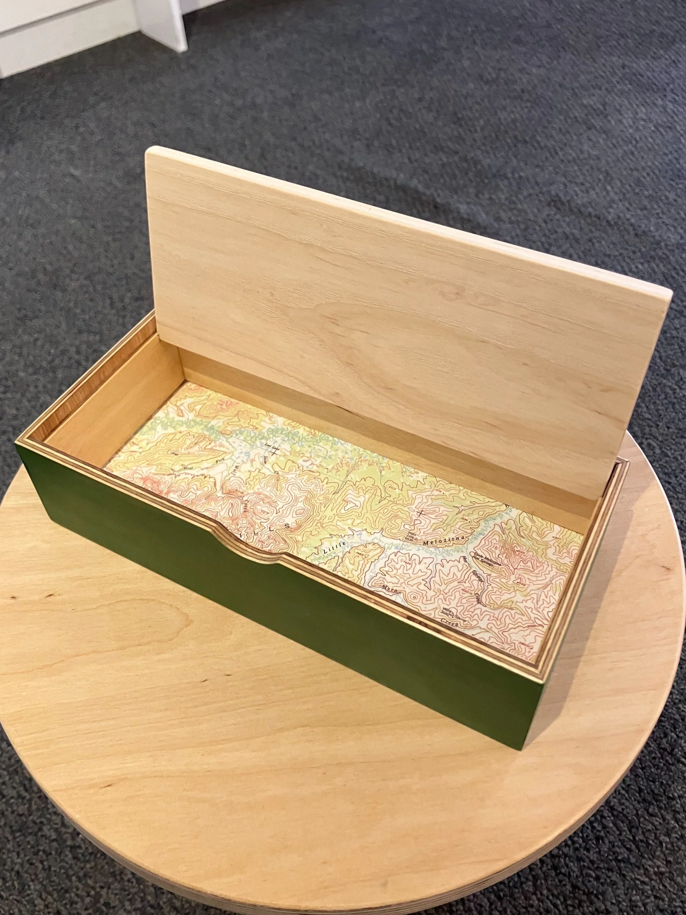 Alaska map inside of pencil box