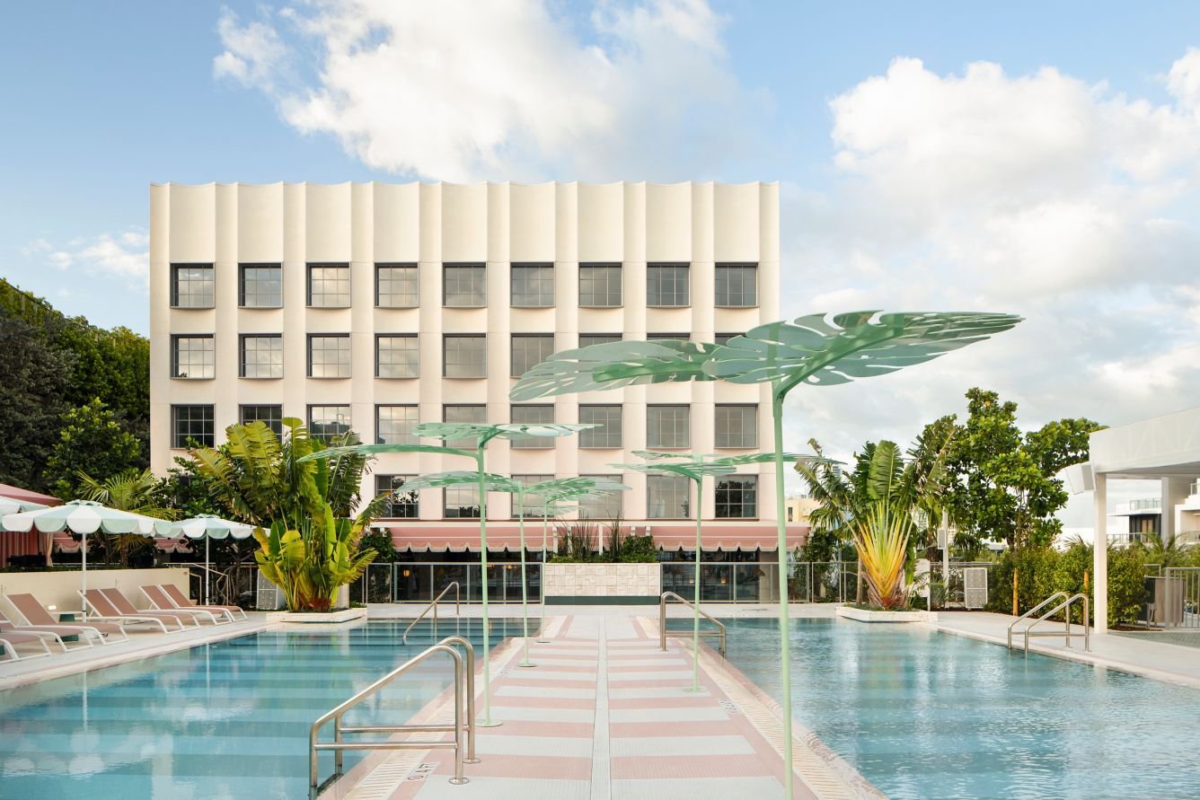 tx-miasx-pool-ground-view-building-27860_Classic-Hor.jpg