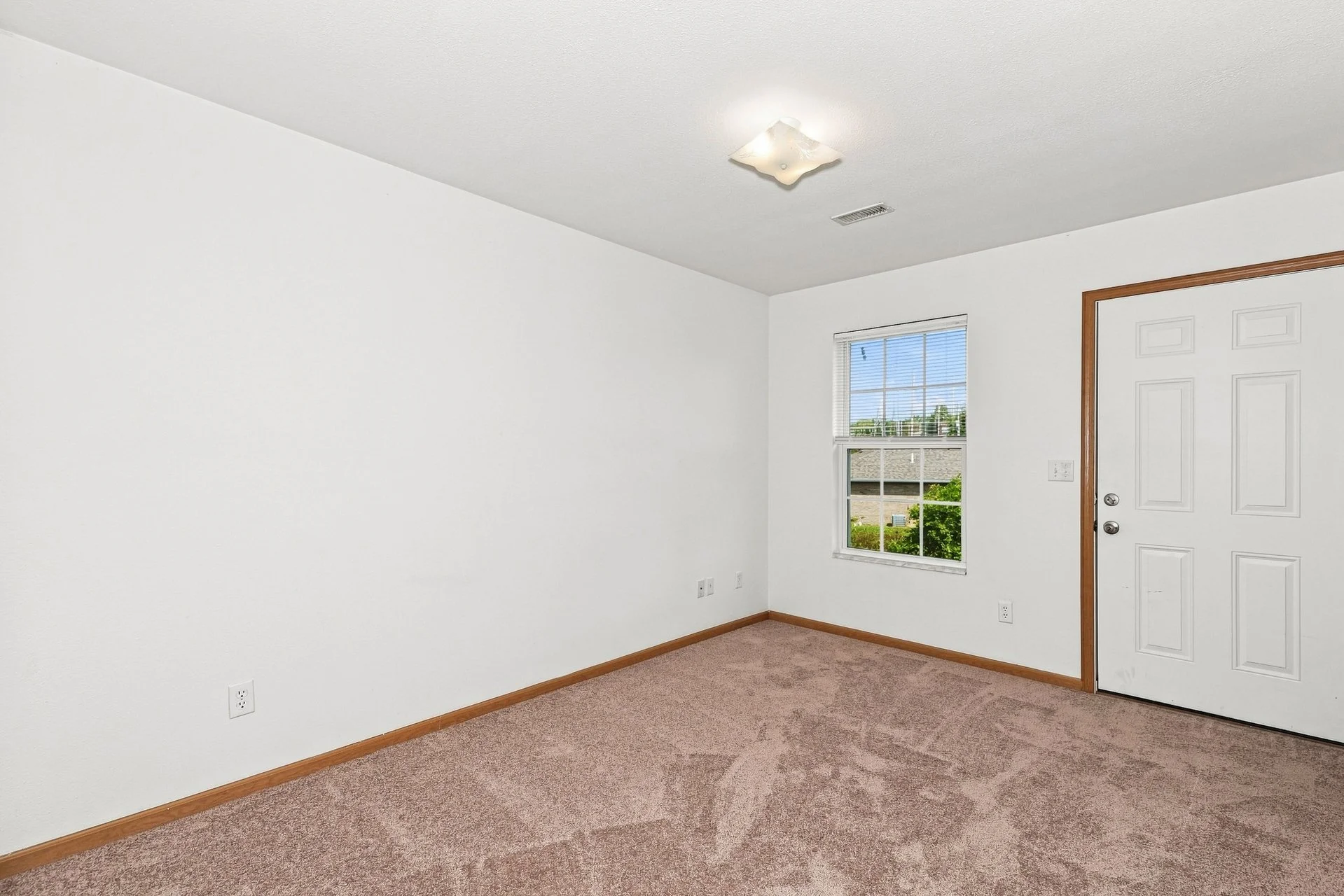 012 - Primary Bedroom.jpg