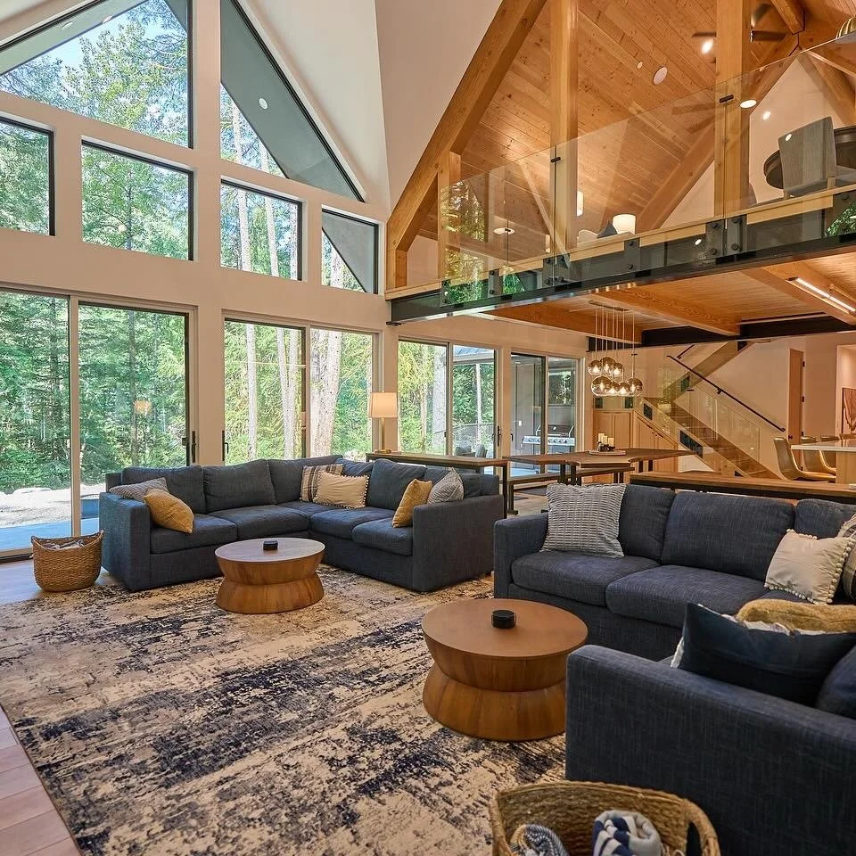 One month until our Fall Retreat 🍂 

I can&rsquo;t wait to get cozy by the fireplace, sip something warm, and read nonstop with this amazing group of book lovers. 

Our Fall Retreat is BOOKED, but don&rsquo;t worry, there are still a few spots open 