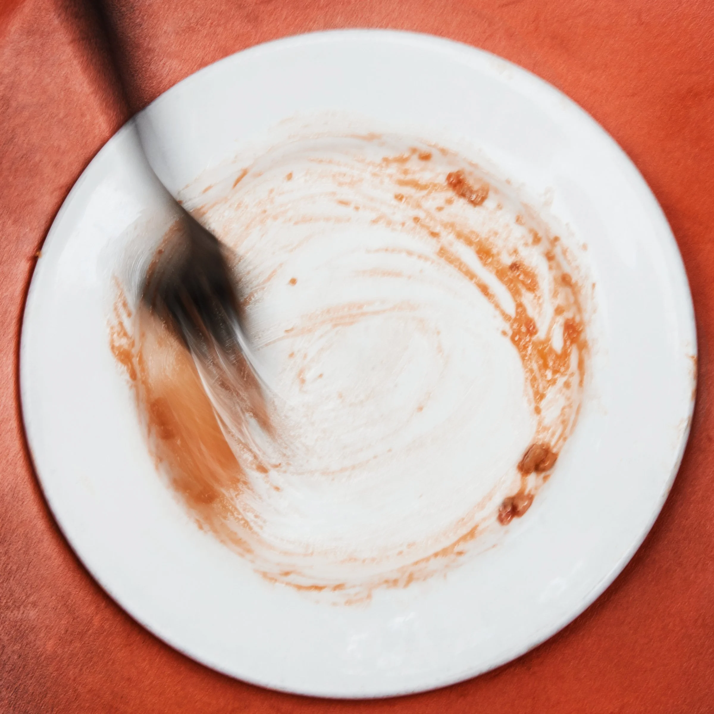 DPWYDNYCBar Pitti Plate With Fork_RT.jpg