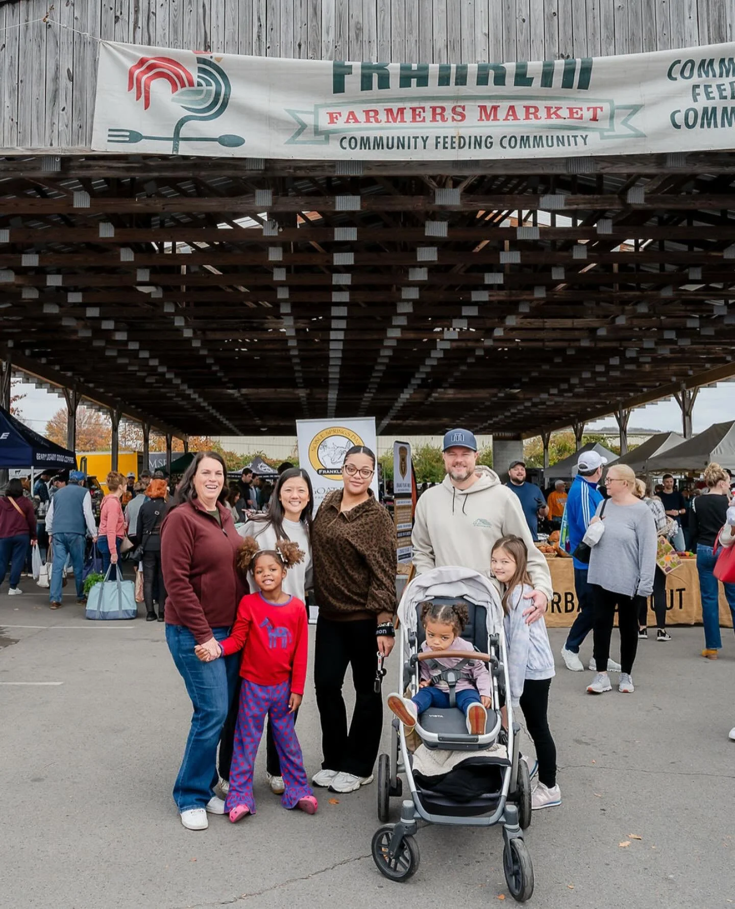 🌱🦃 Franklin Farners Market is OPEN! 😊 Gather your friends and family and meet at the market! Holiday shopping is here! 
Time: ⏰ 8am-12noon 
Where: Behind the Factory 230 Franklin Rd Franklin TN #franklinfarmersmarket #franklintnmoms #franklintn#fr