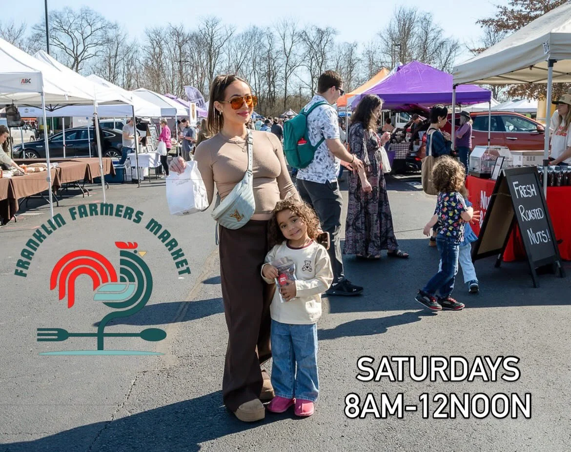 🌱 Good Day Sunshine!! ☀️ Thank you visiting your local Tennessee farmers and vendors! 🧑&zwj;🌾 Every Saturday from 8am-12noon, you can hang out, shop for the week and enjoy @elliesdoughnuts and @nuttyandniceco !! 😊 
See you at our new location: 📍