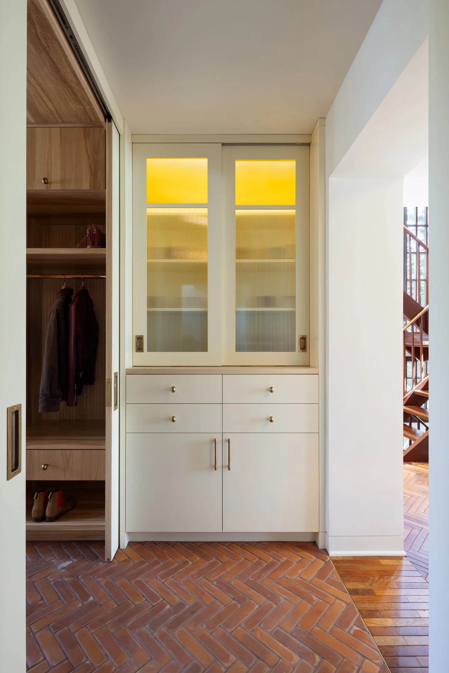 11_Mudroom Hutch.jpg