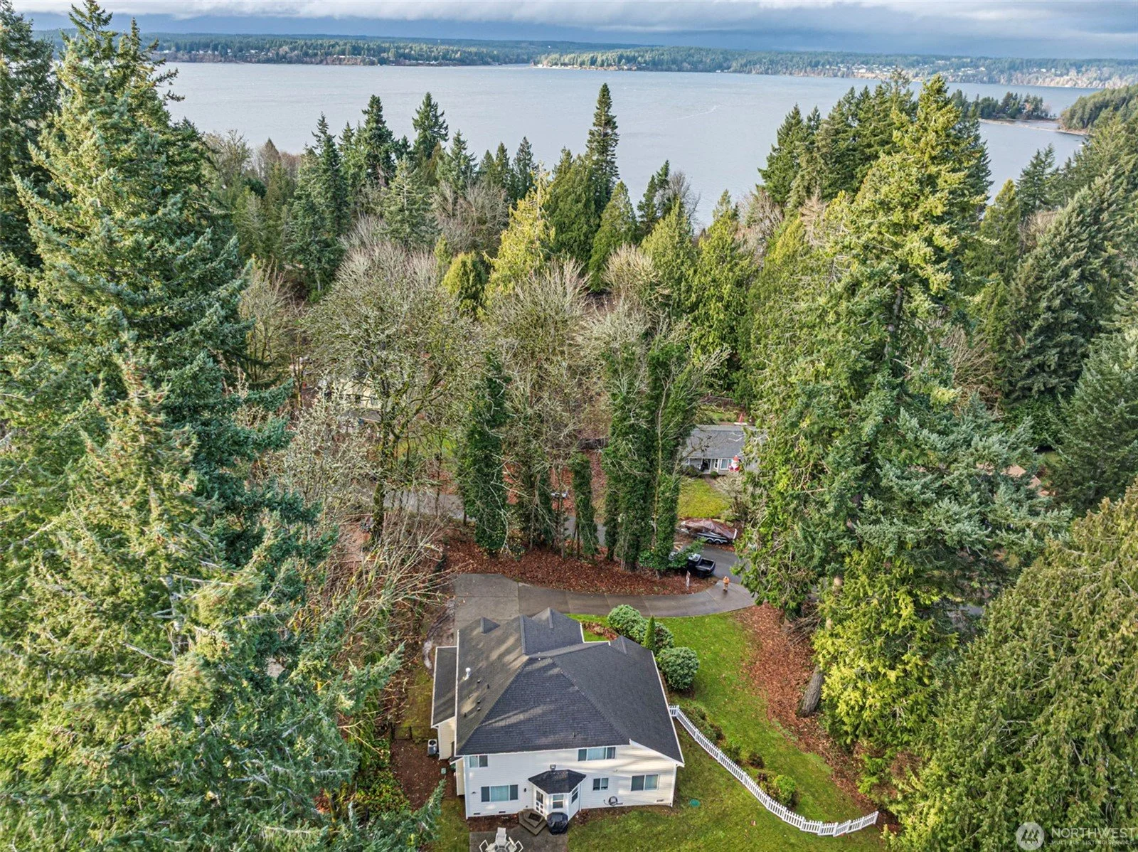 132 Park Ave NW, Gig Harbor, WA 98335