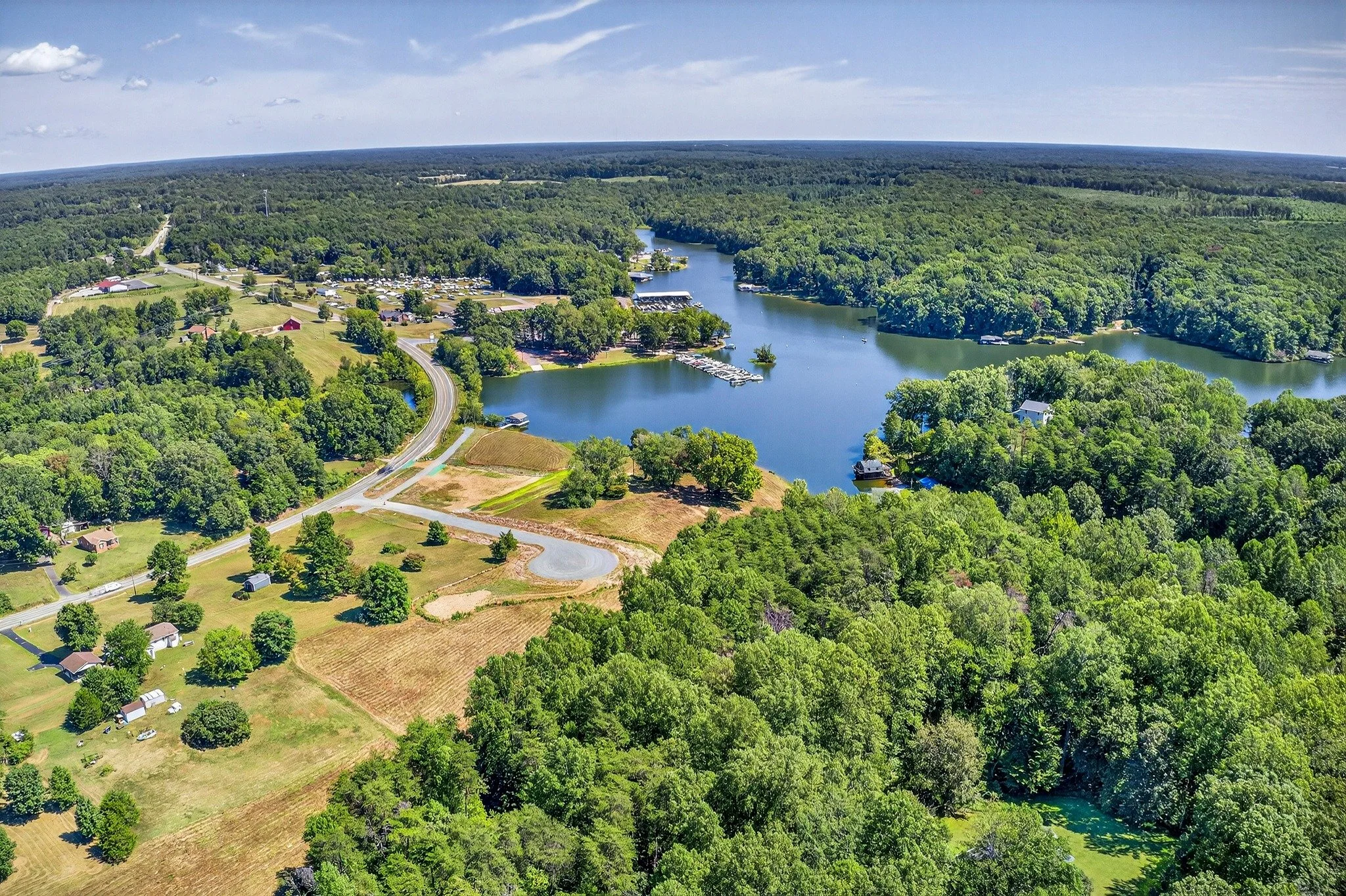 Excited to share my latest Elevated Visuals LLC project, 5 beautiful waterfront lots at Eagle Point, Lake Anna’s newest subdivision, photographed for my favorite client: my dad! Located just across the water from Sturgeon Creek Marina, these lo
