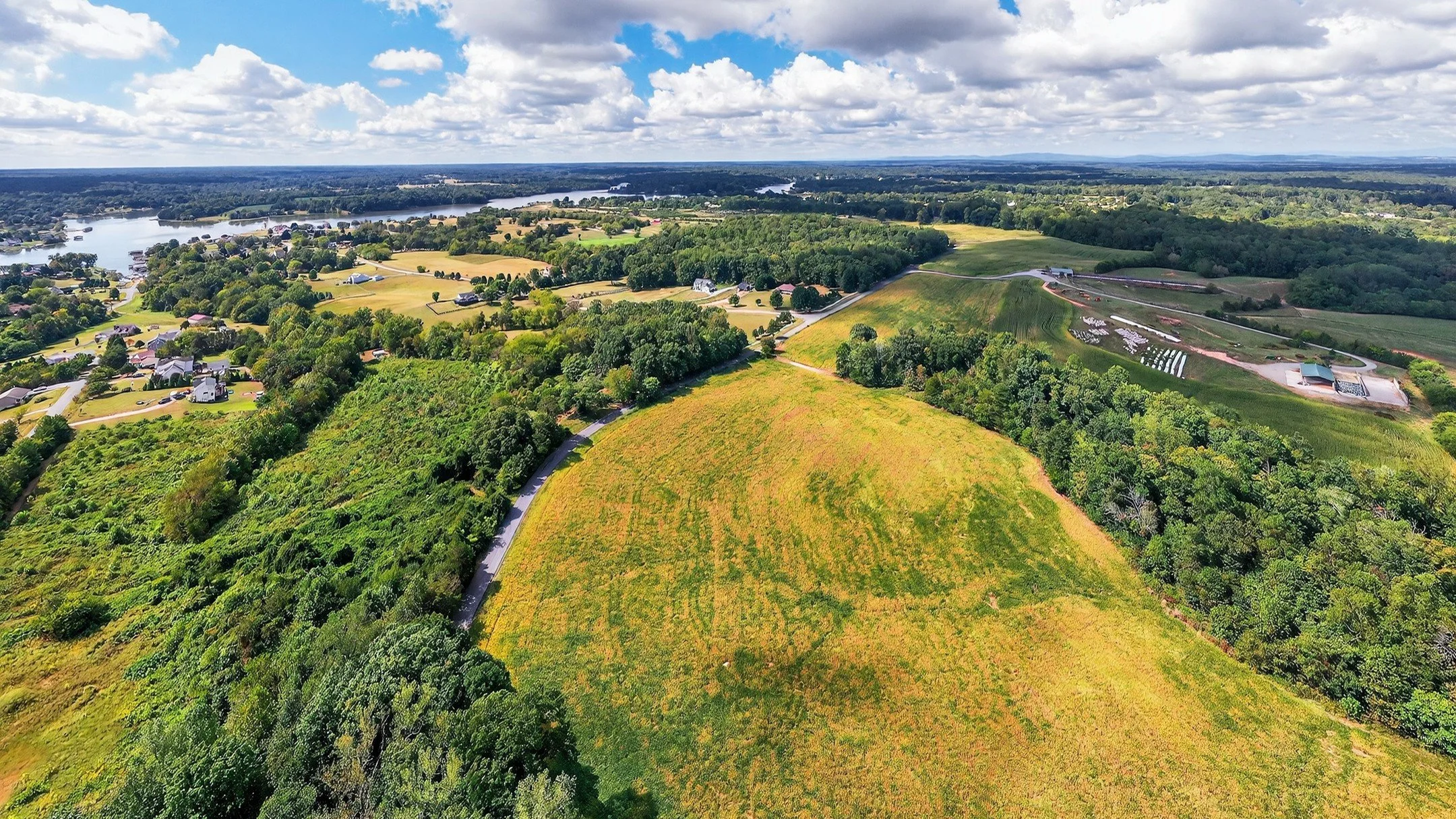 Lake Anna looking stunning from above today. Just wrapped up shooting a commercial lot, details coming soon! 📸
#realestatephotography #lakeannarealestate #lakeanna #dronephotography #northernvirginiarealestate