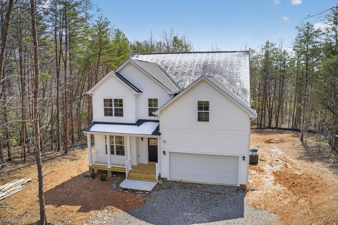 Had the pleasure of capturing this beautiful brand-new Lake Anna home Friday for @realestatewithstacie of Chandler &amp; Co. Properties with Lake Anna Island Realty. Here&rsquo;s a quick preview, be sure to follow her page for more details! 📸

#real