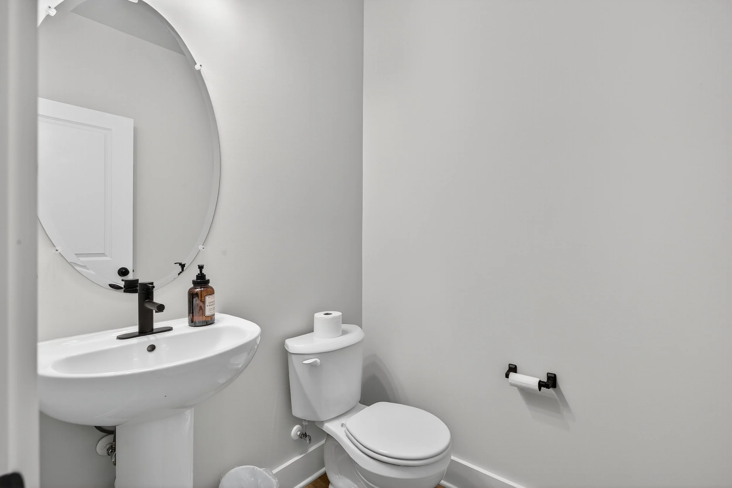 080-Living Room Restroom.jpg