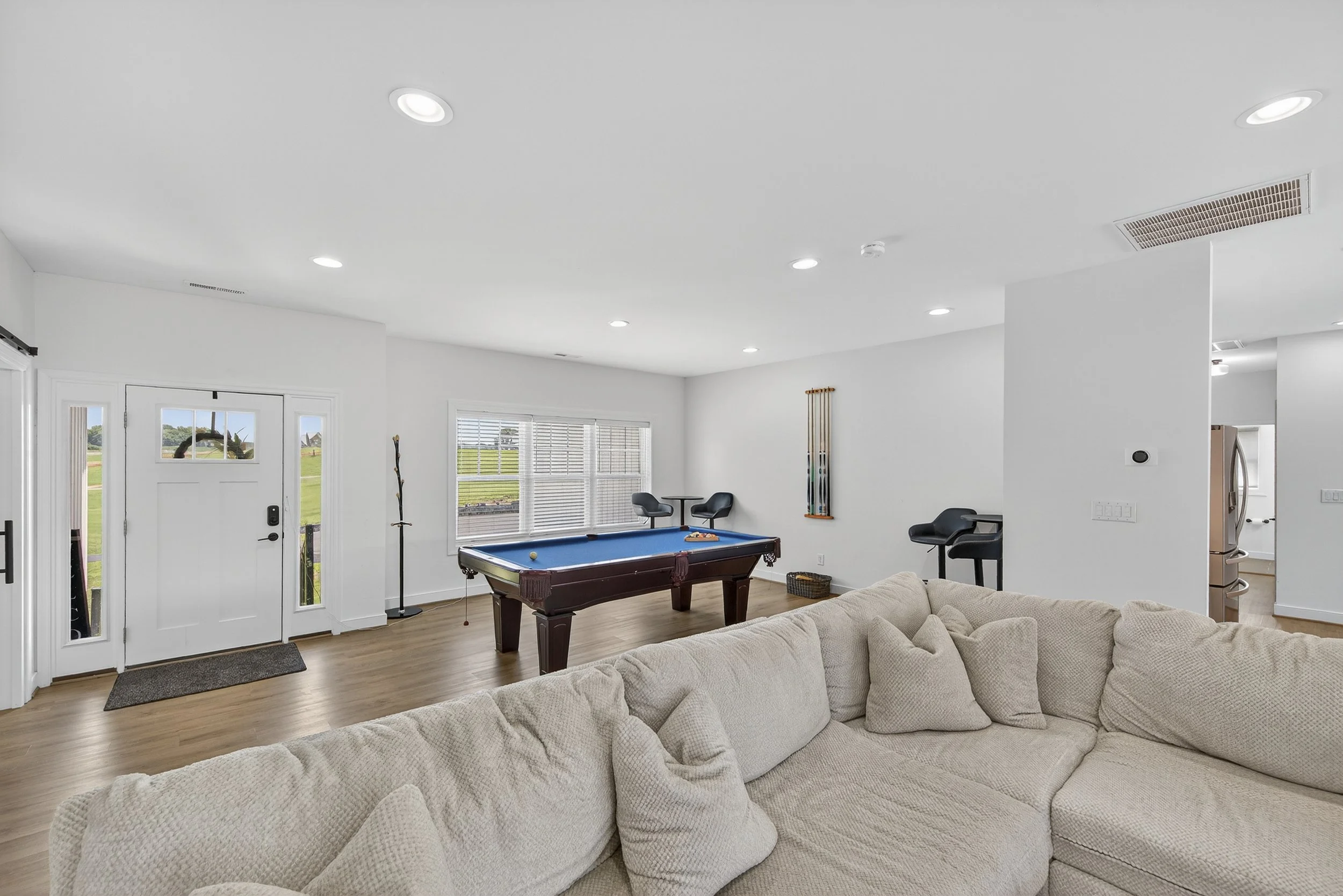 072-Living Room.jpg