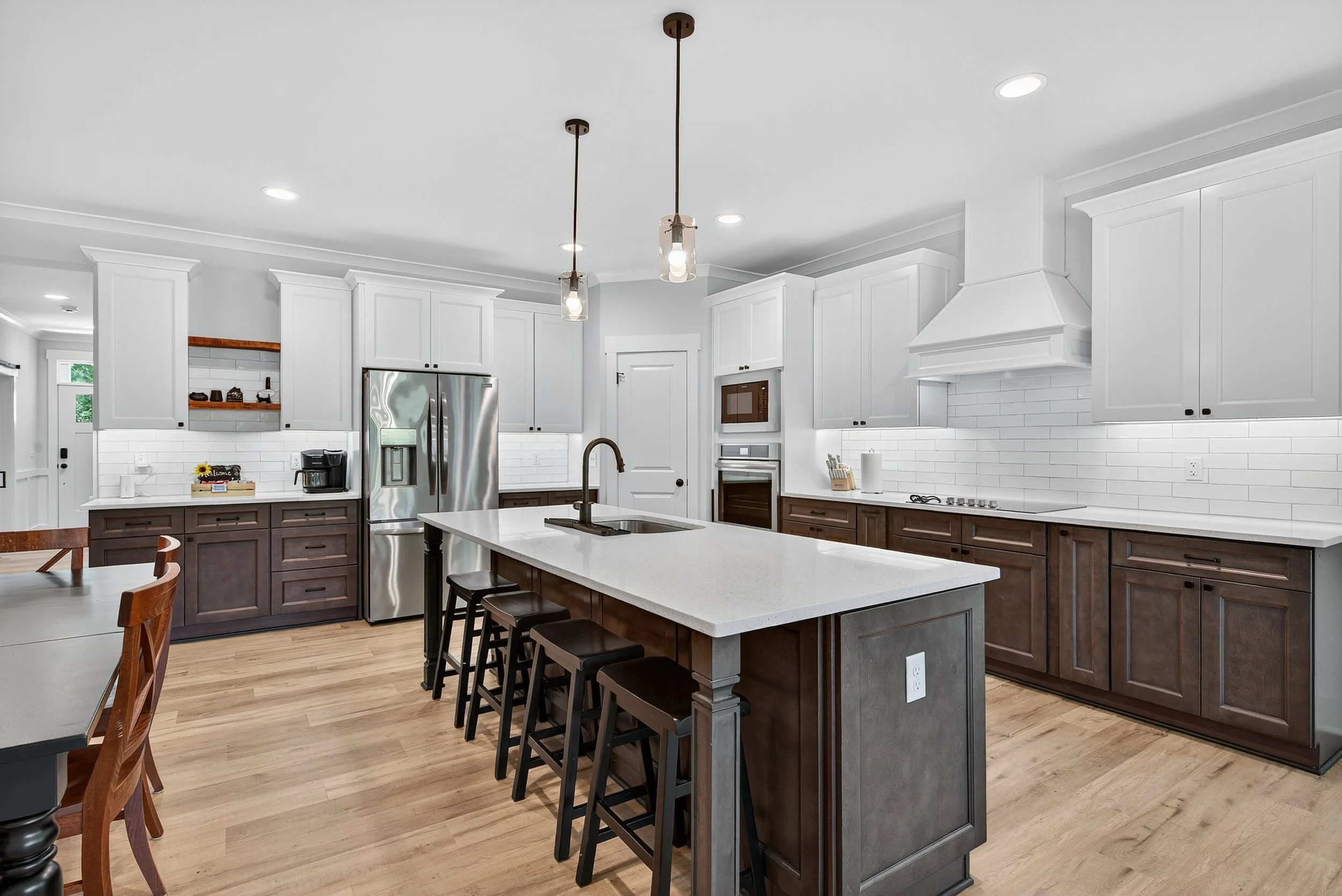 055-Kitchen.jpg
