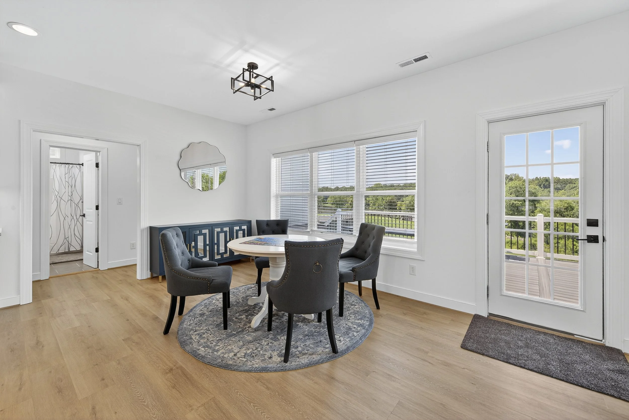 061-Breakfast Nook.jpg