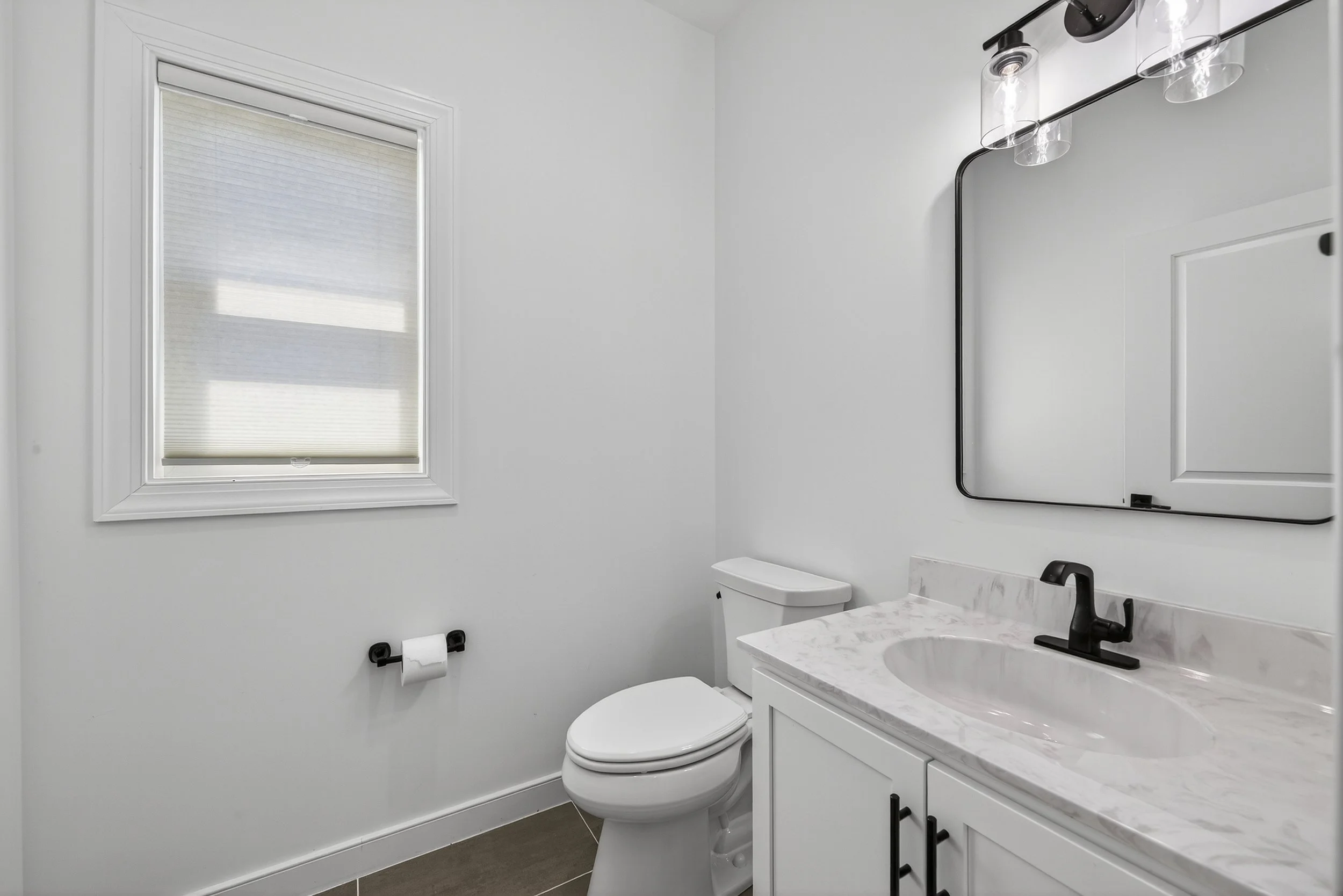 097-Downstairs Bathroom.jpg