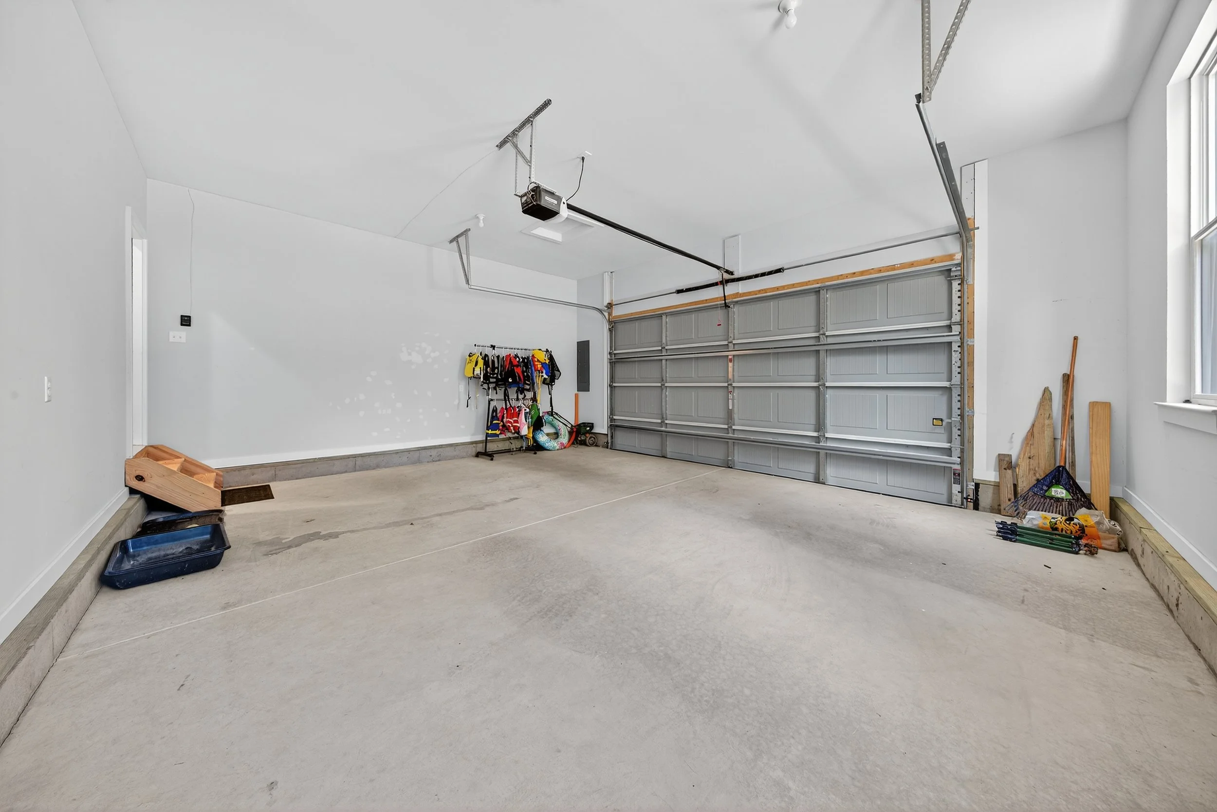 066-Garage.jpg