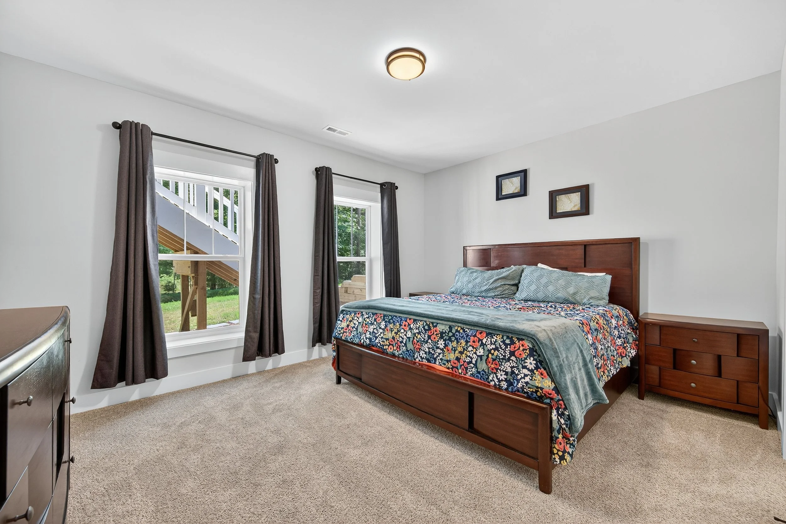 118-Downstairs Bedroom 3.jpg