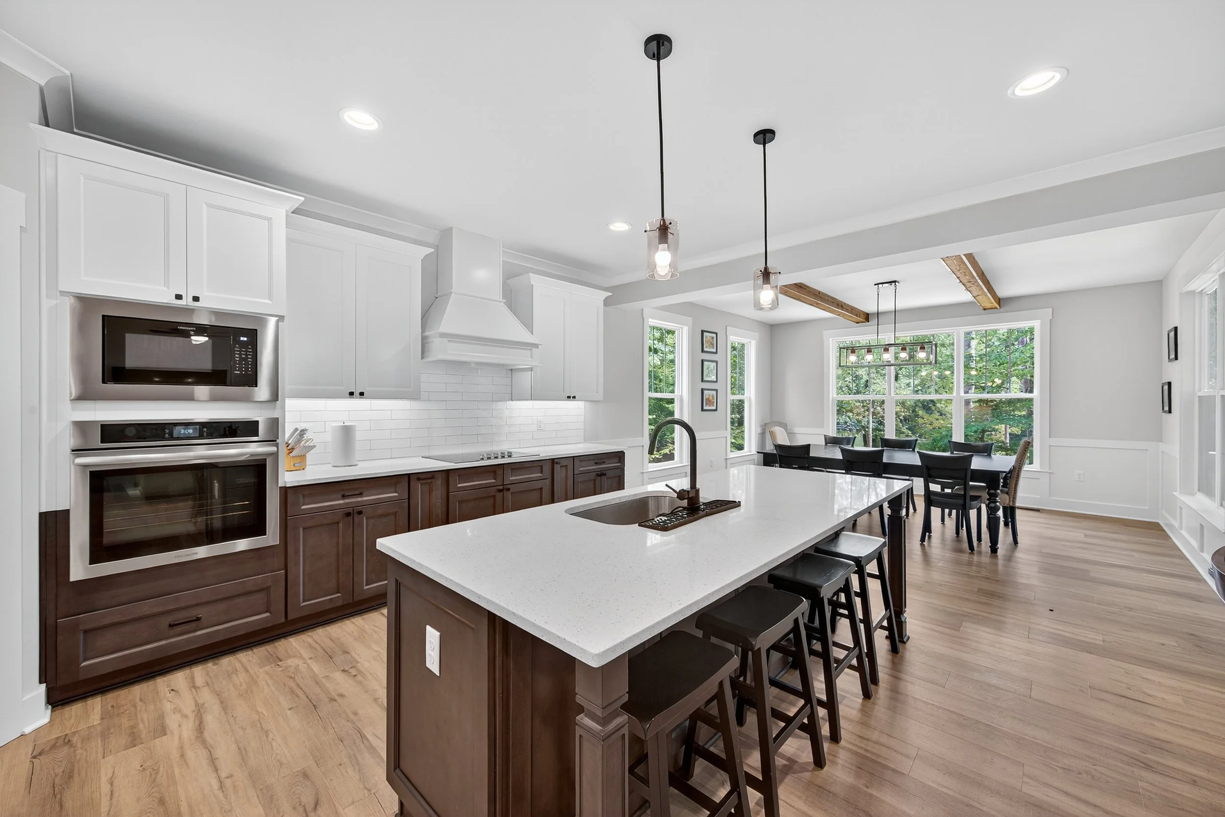 038-Kitchen.jpg