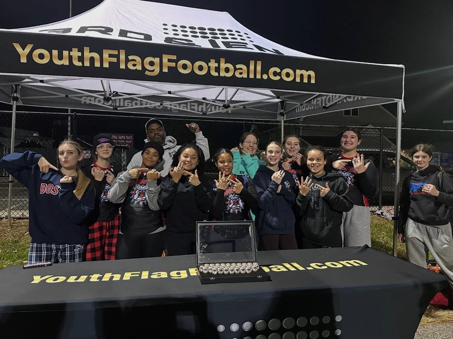 ::: S/O to the Big Angels on the @310flagfootball Chip ::: #letskeepitrolling #3rd&amp;10 #longislandflagfootball #strongisland #strongislandangels #wearelongisland