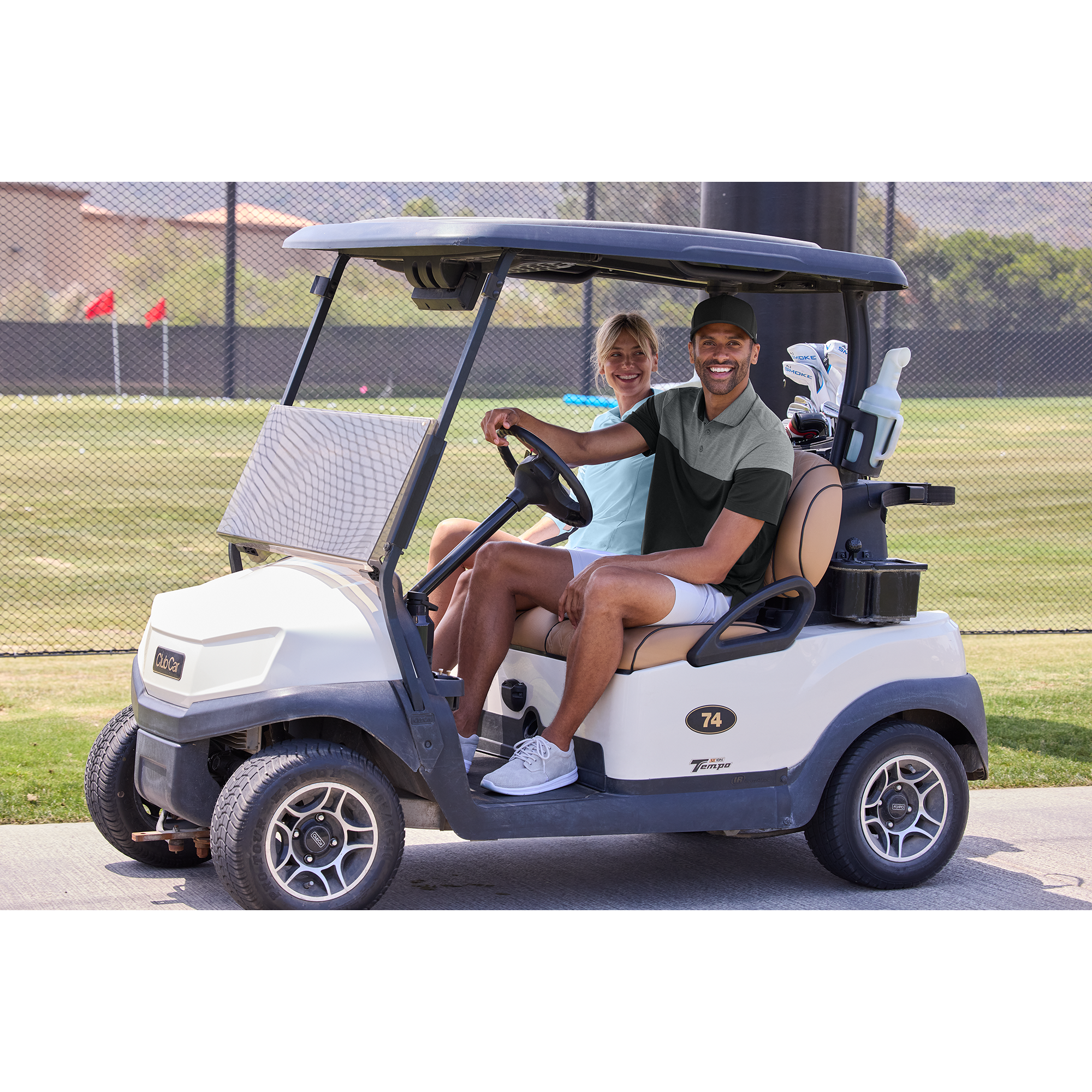 TMA42778_AiryBlueHt-TM1MU426_Black-TMA42774_QuShaGH-Bk_SP26_Catalog_Lifestyle_Model.png