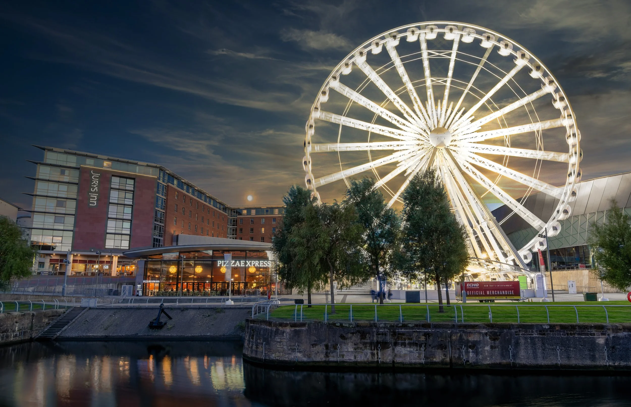Albert Dock 2013, The BIG Pizza, great advert for Pizza Express.