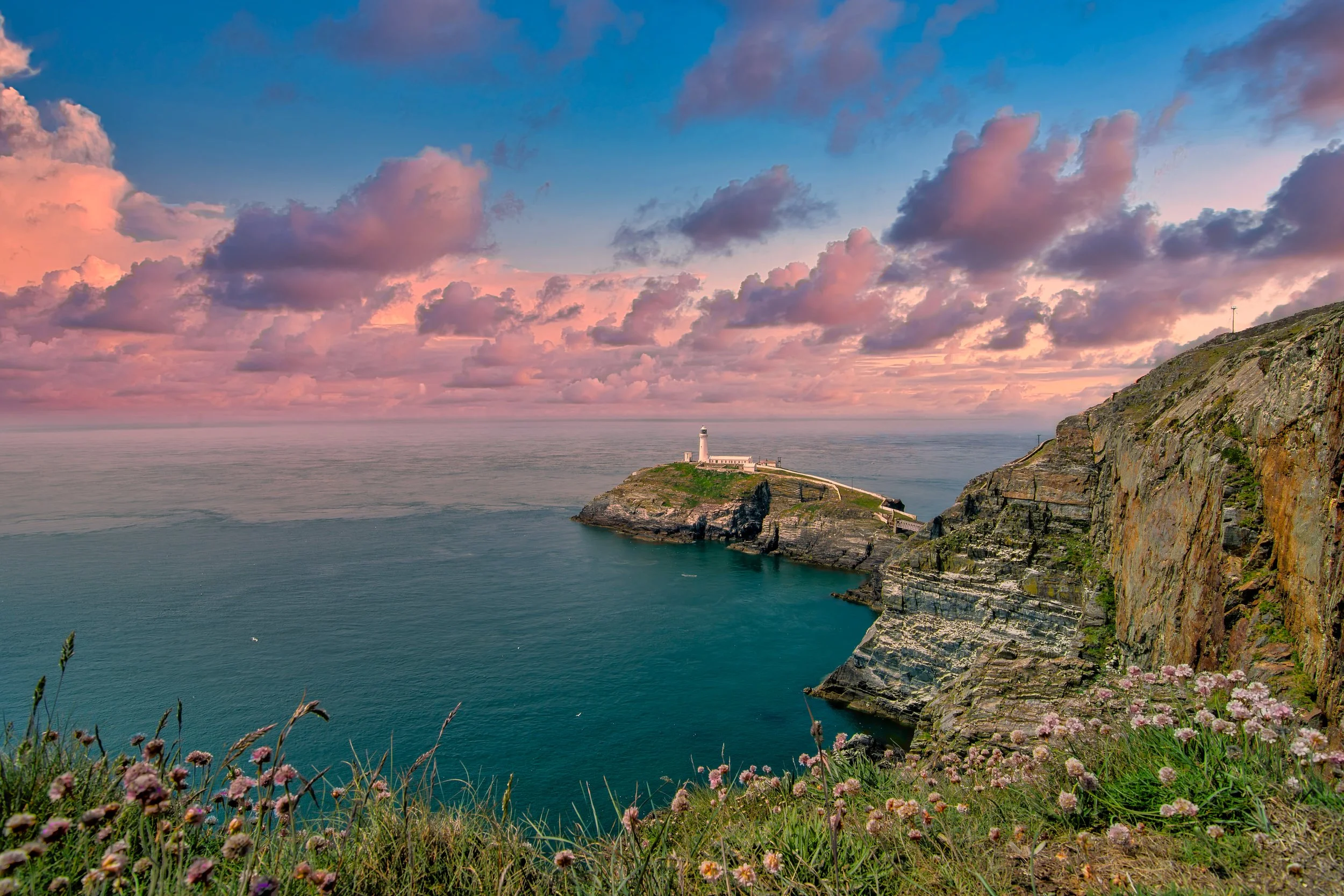 5 NW. South Stack. A nice mix of color in this image.