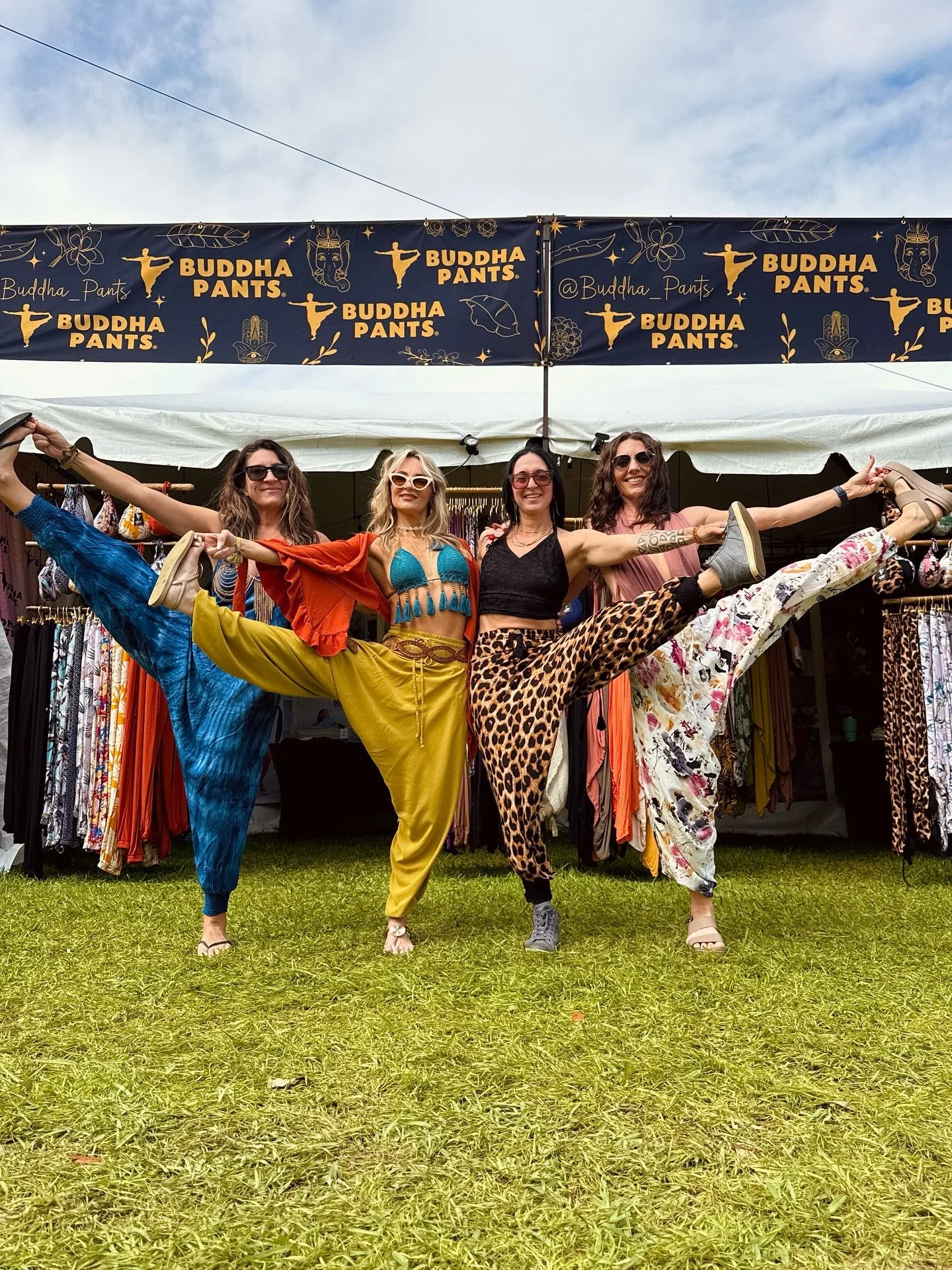 We&rsquo;re here at Reggae Rise Up in St. Pete soaking up all the good vibes!✌️🎶 We&rsquo;ve been having so much fun connecting with you and reuniting with so many familiar faces. So many of you have come back for more harem pants and jumpers! 😍

I