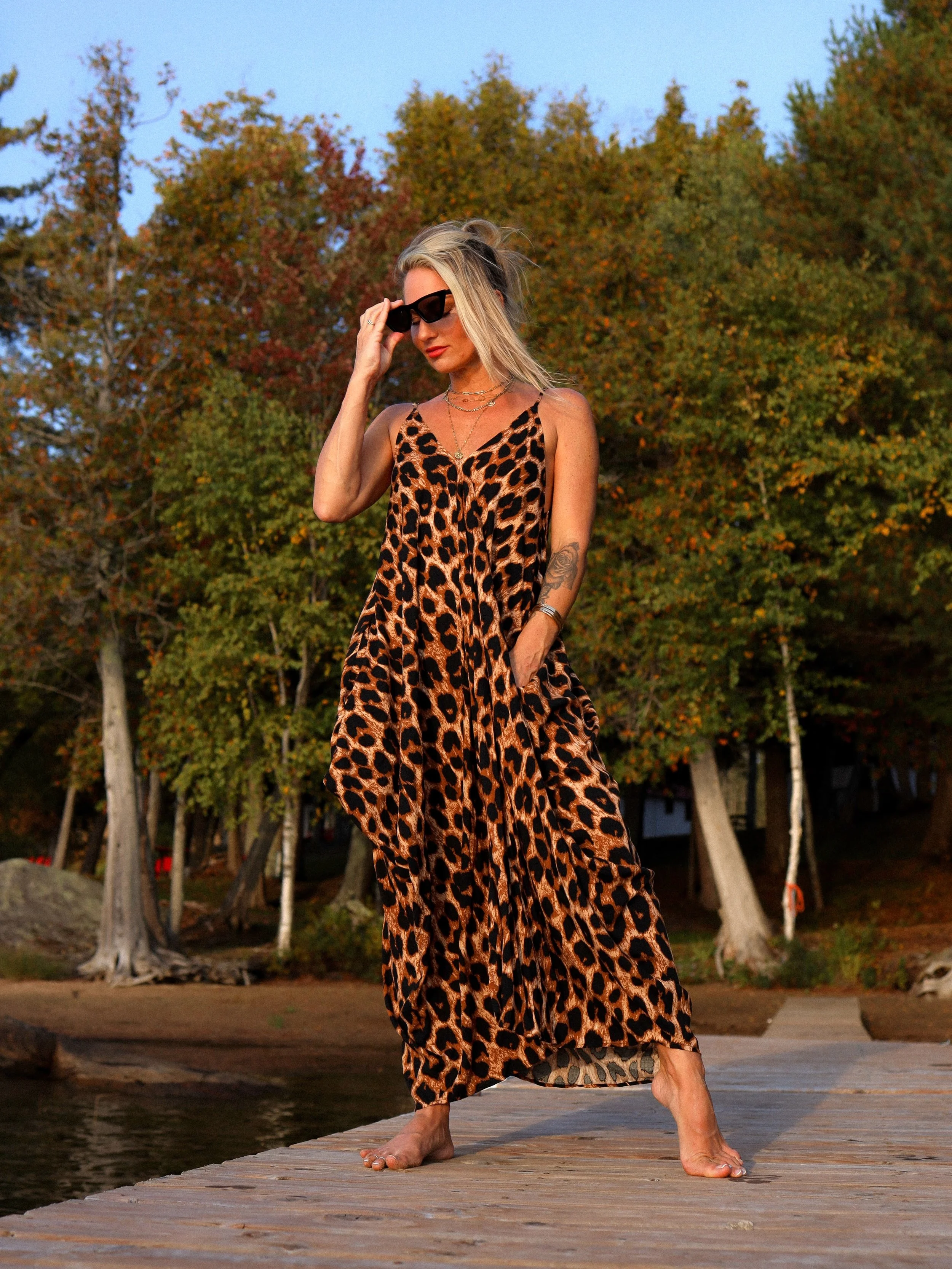 Introducing the Geneva Dress in leopard 🐆

flowy, effortless, and just the right amount of iconic 

100% cotton
lightweight and breathable
with pockets (obviously)
and yes&hellip; it packs into its own pocket for easy travel

throw it over a swimsui