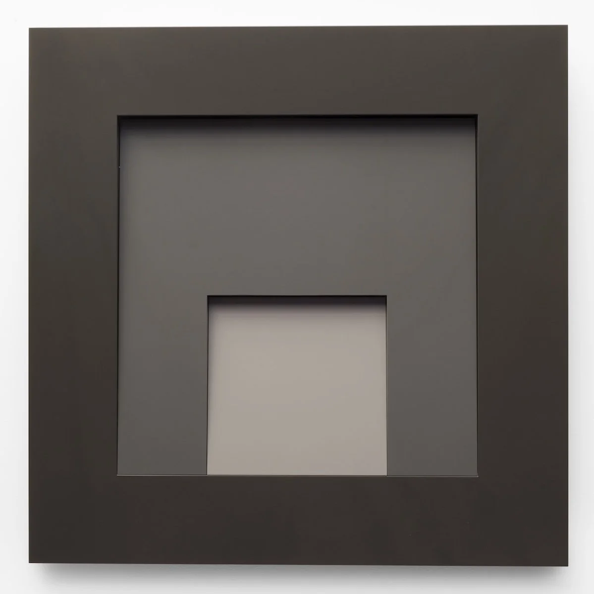 Nicht Kreisförmigen Gang, 2014
Enamel on aluminum
36 x 36 x 2 in (91.4 x 91.4 x 5.1 cm)