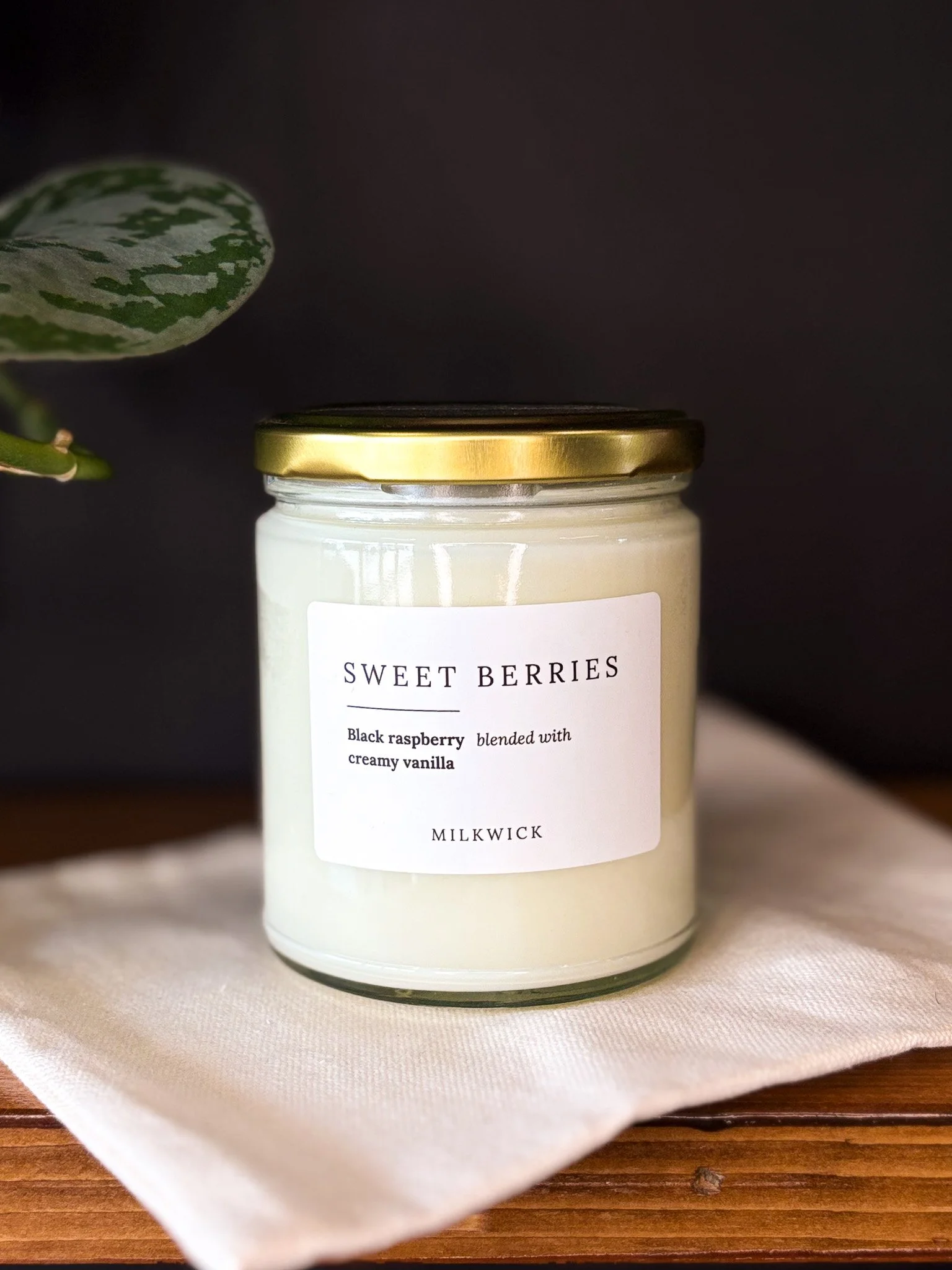MilkWick Sweet Berries - Candle