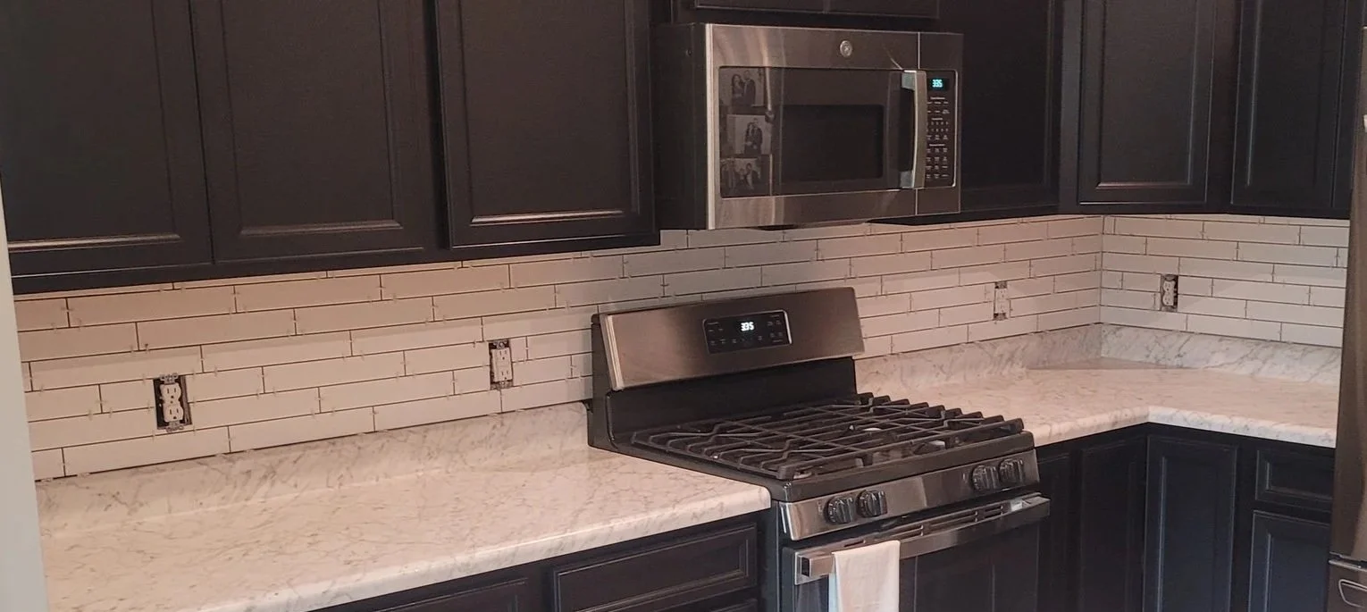 Stow, Ohio: Kitchen Counter Backsplash Install